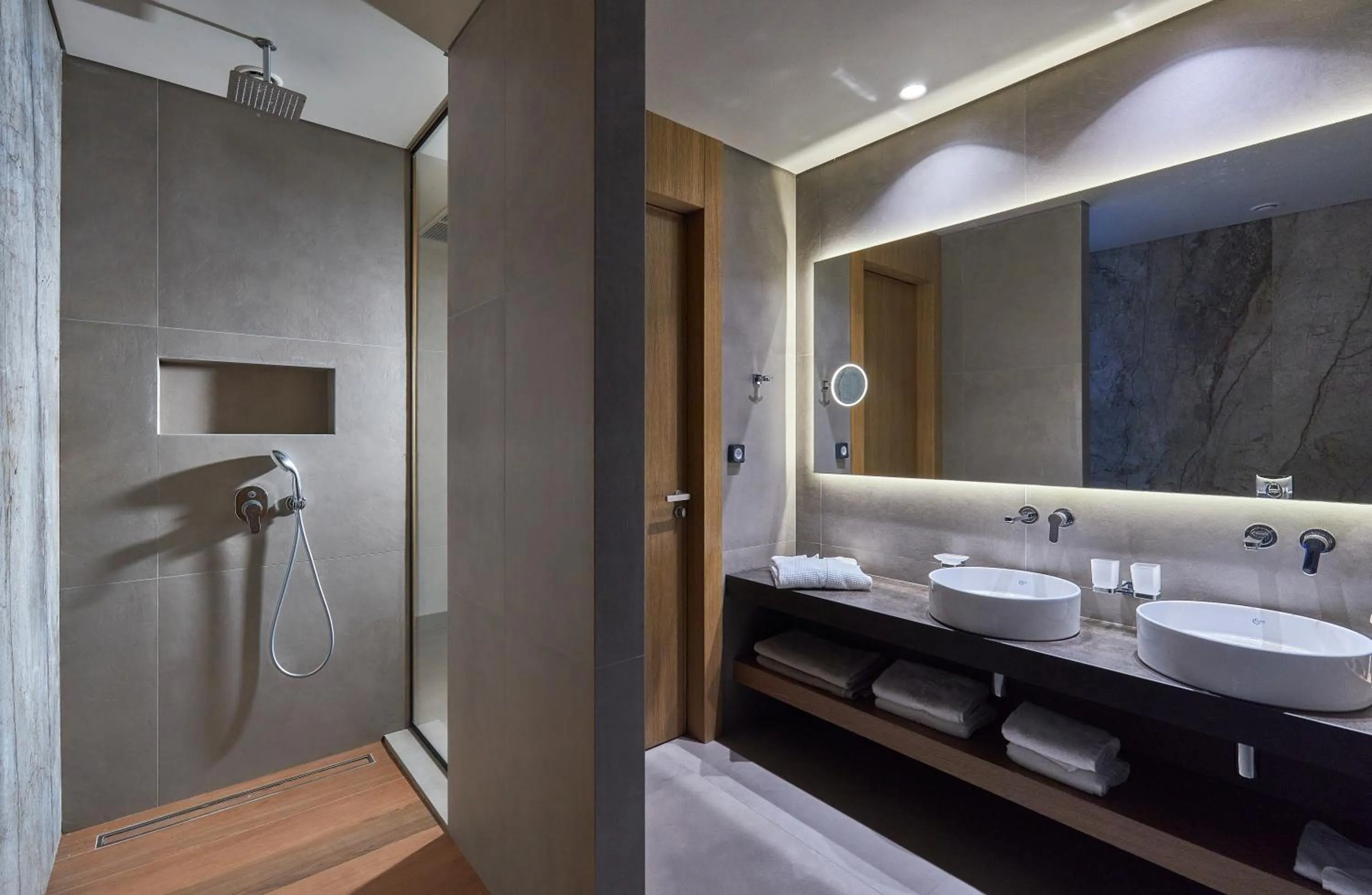 Bathroom in Castello Infinity Suites - Adults Only