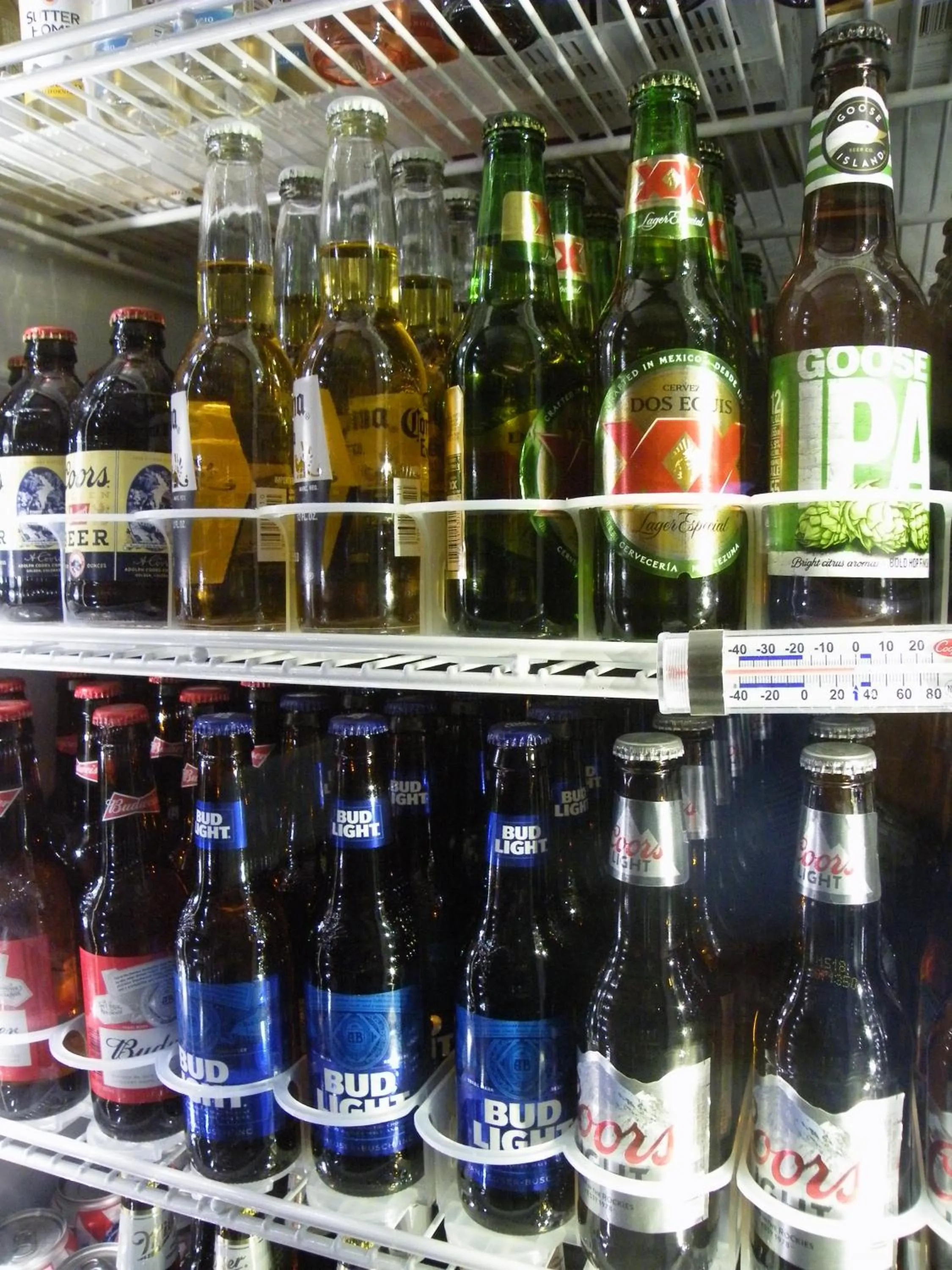 Alcoholic drinks in Bakken Airport XWA Hotel & Studios