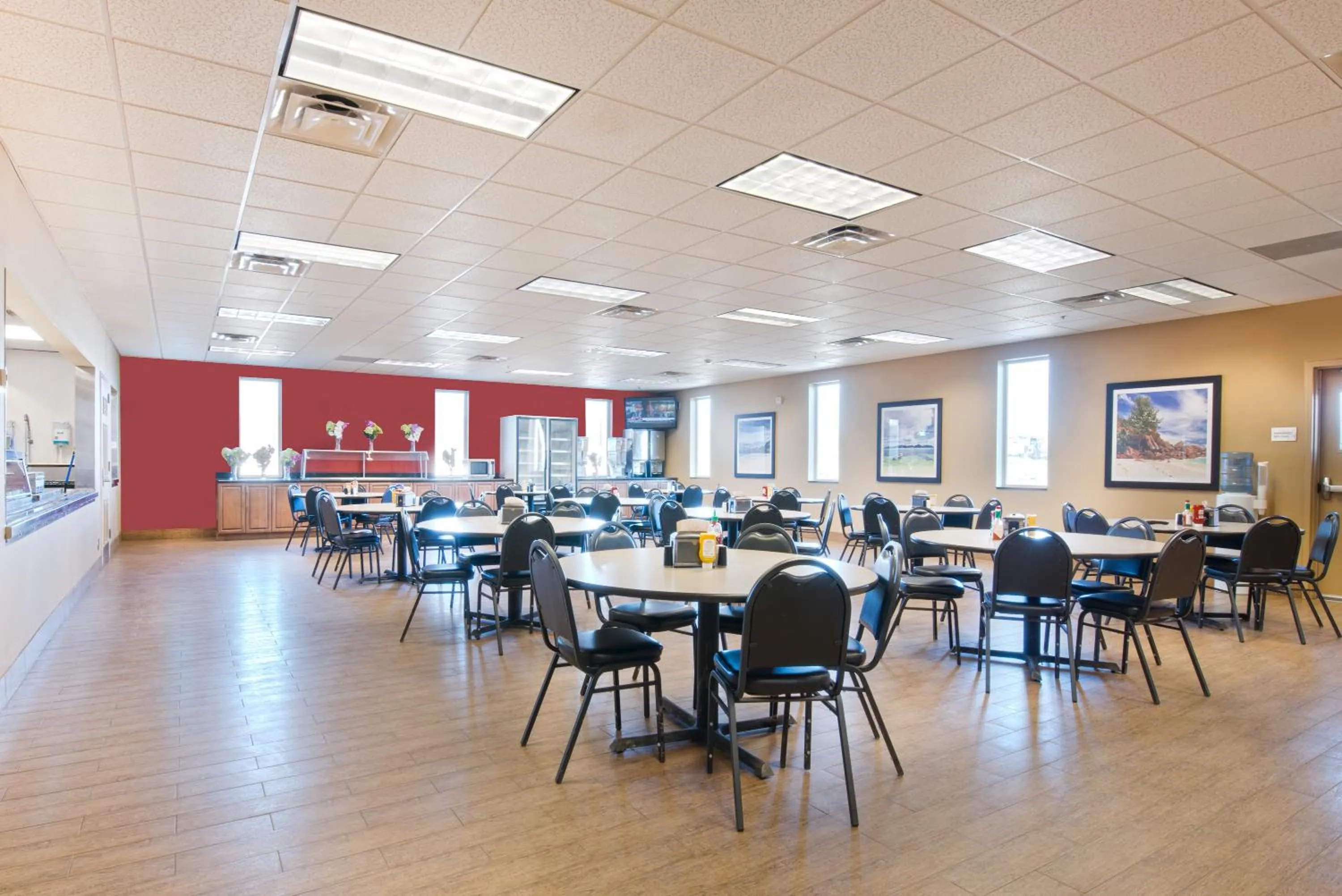 Restaurant/places to eat in Bakken Airport XWA Hotel & Studios