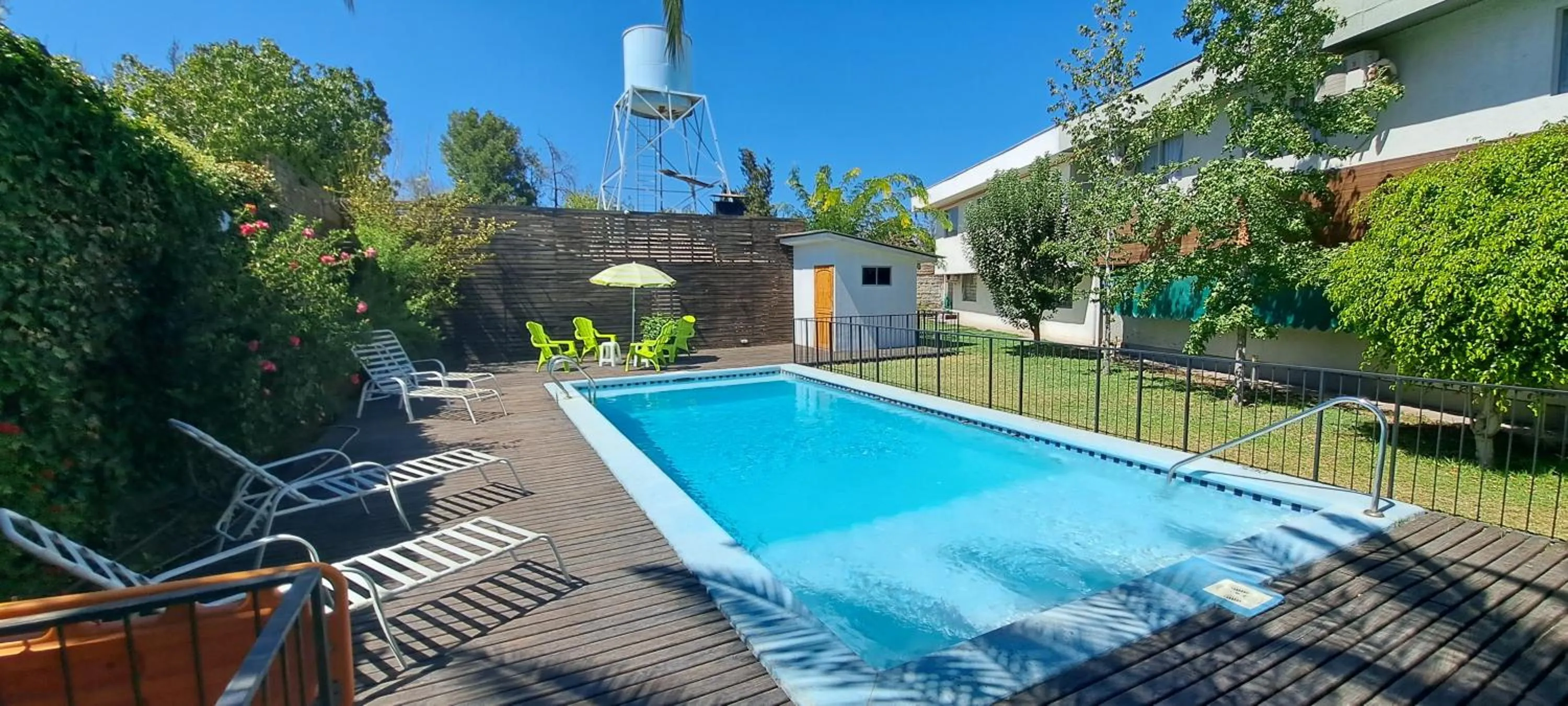 Swimming pool in Hotel Los Andes