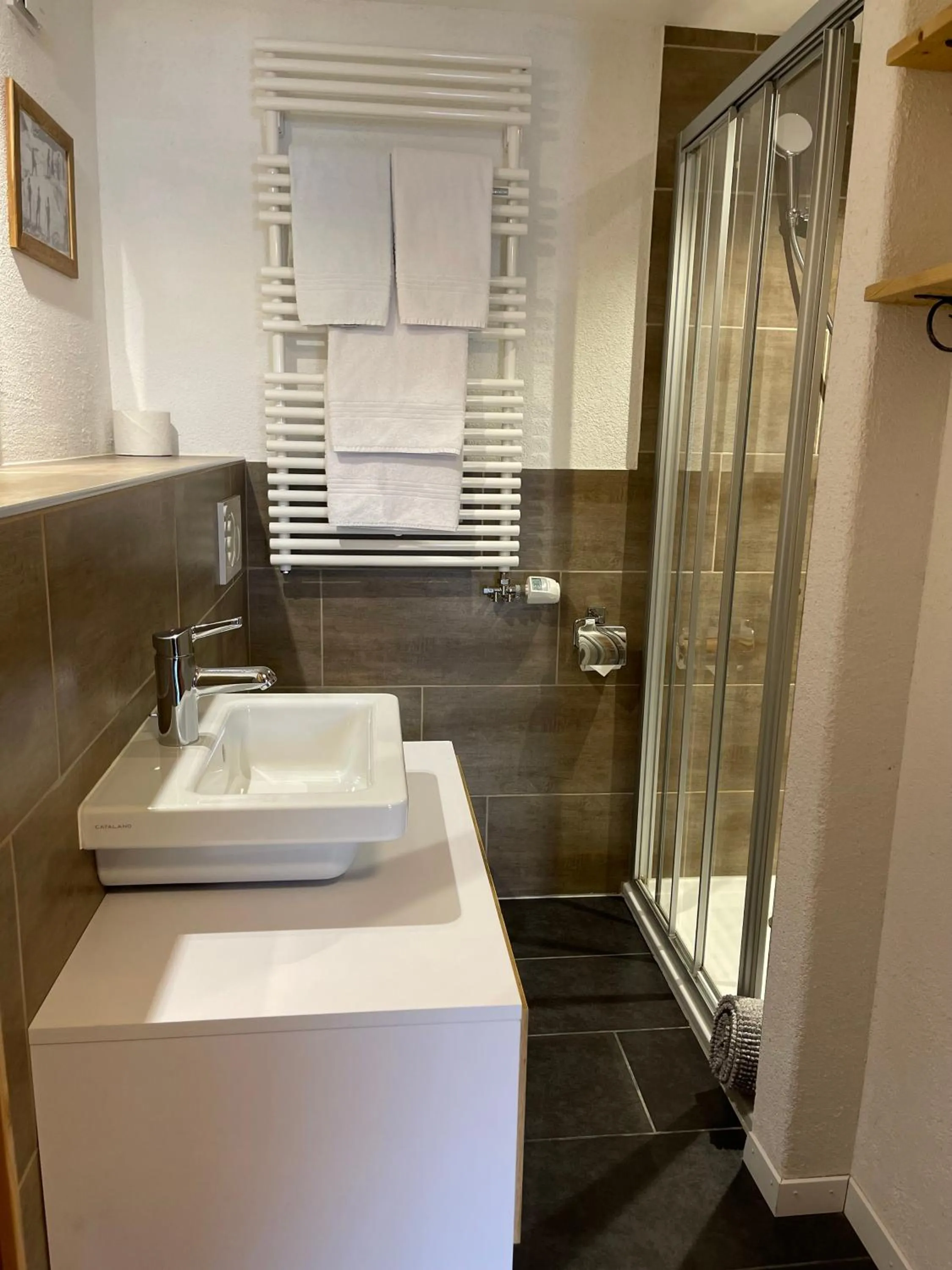 Shower in Hotel Jägerstübli Grindelwald