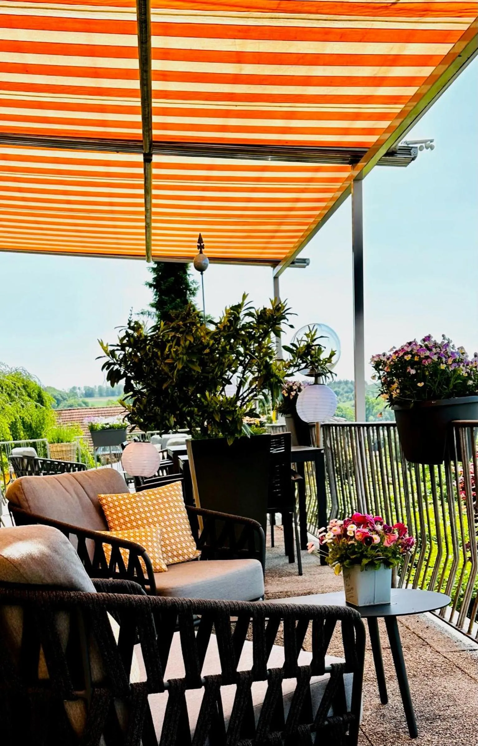 Restaurant/places to eat in Landhotel Bellevue