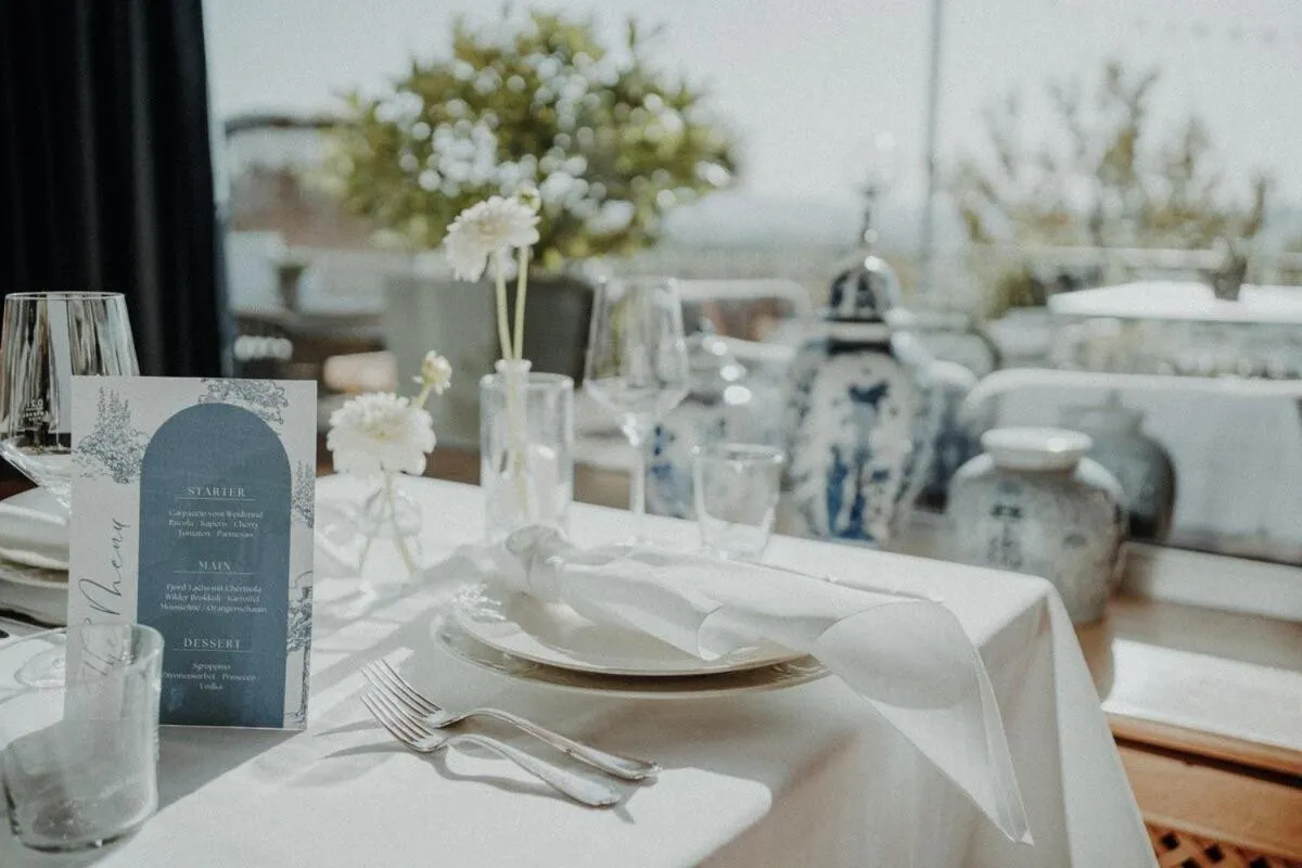 Restaurant/places to eat in Landhotel Bellevue