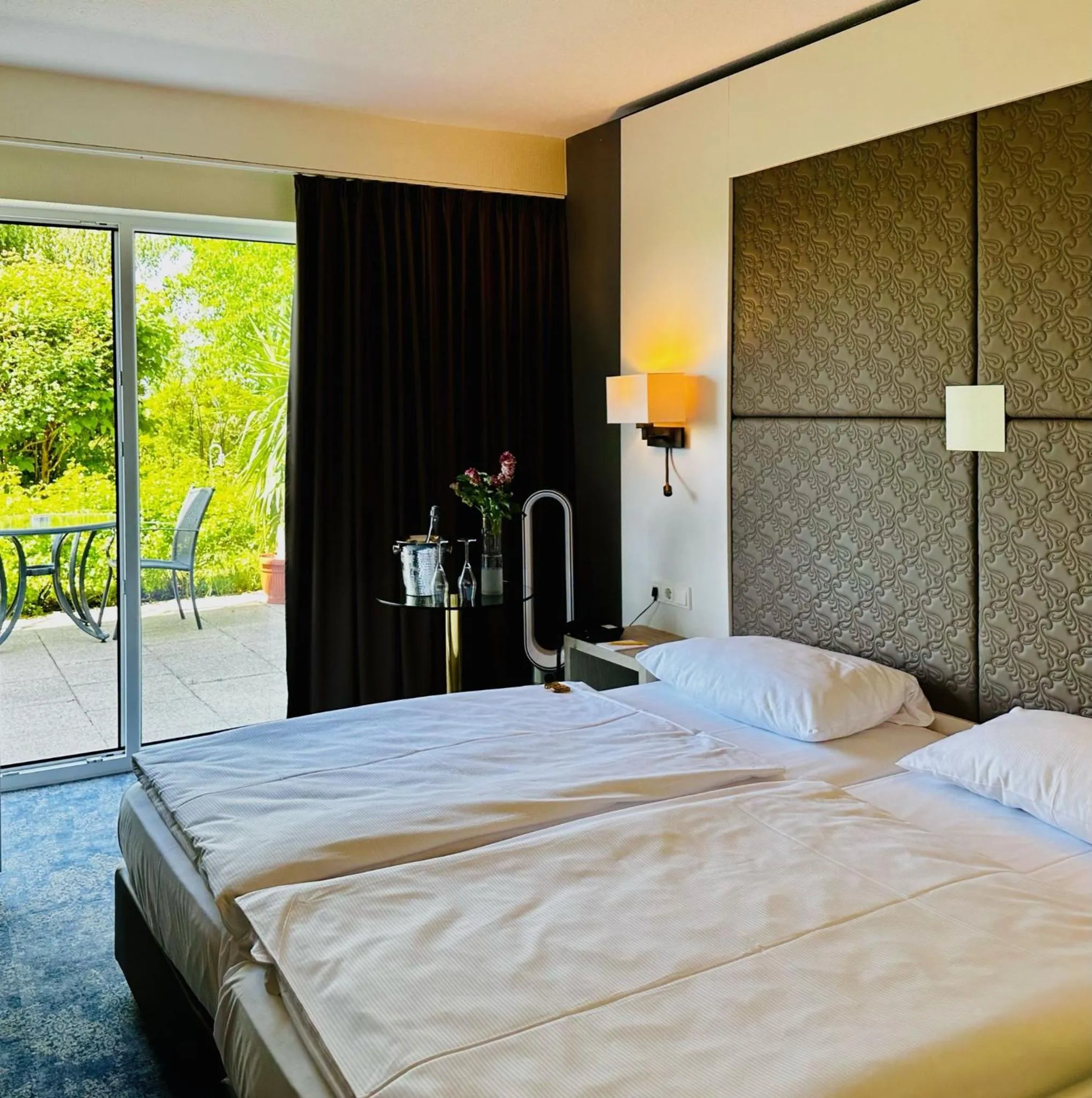 Photo of the whole room, Bed in Landhotel Bellevue