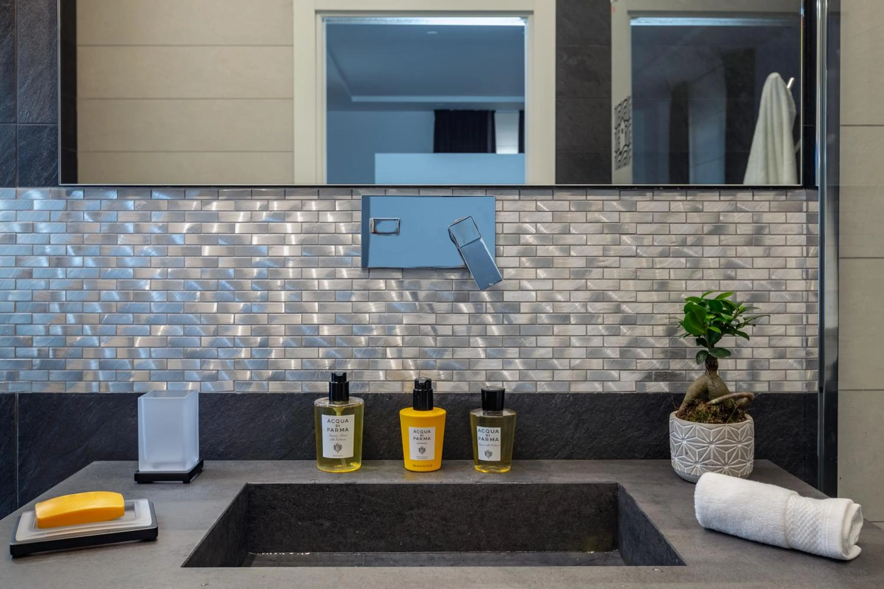 Bathroom in Qui Vicino boutique rooms and suites