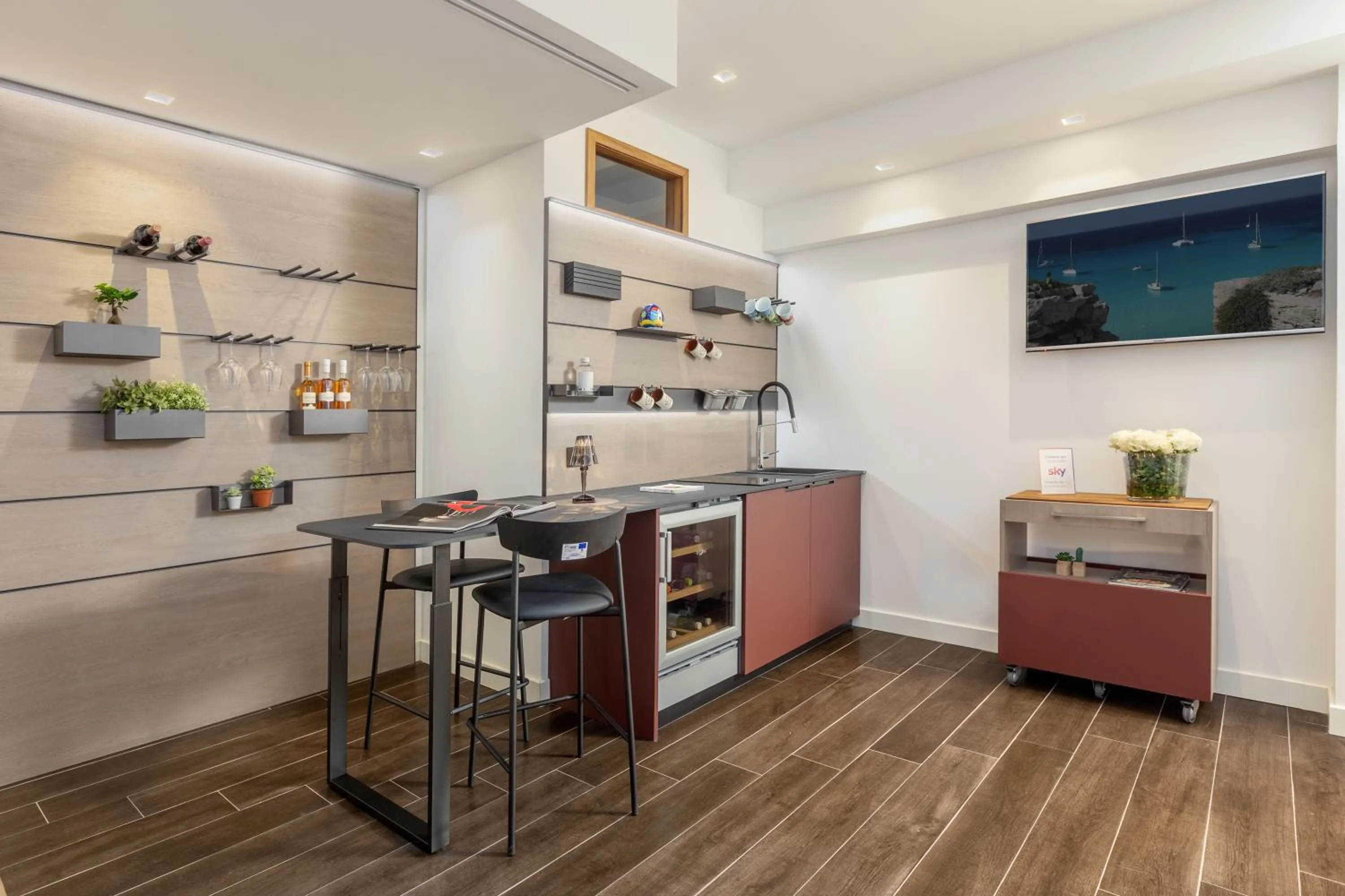 Dining area in Qui Vicino boutique rooms and suites