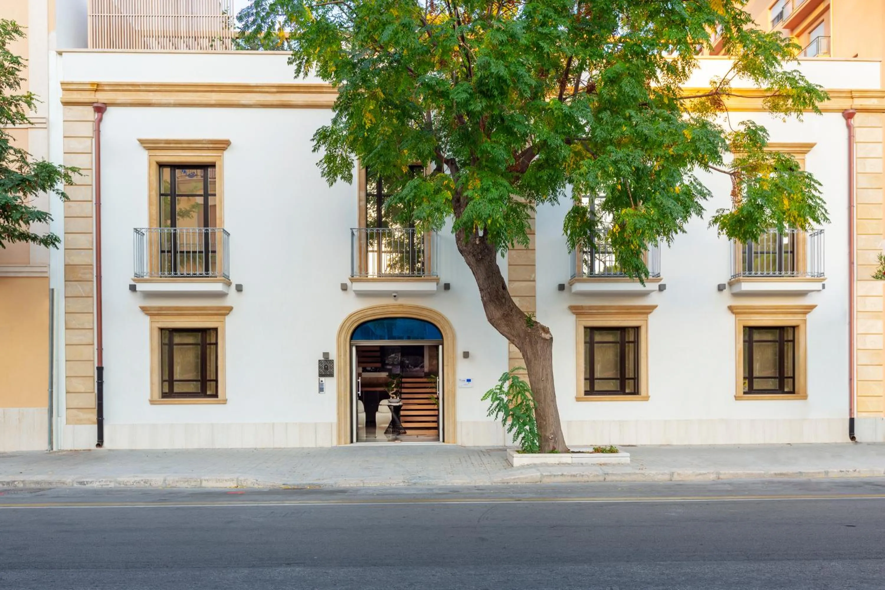 Property building in Qui Vicino boutique rooms and suites