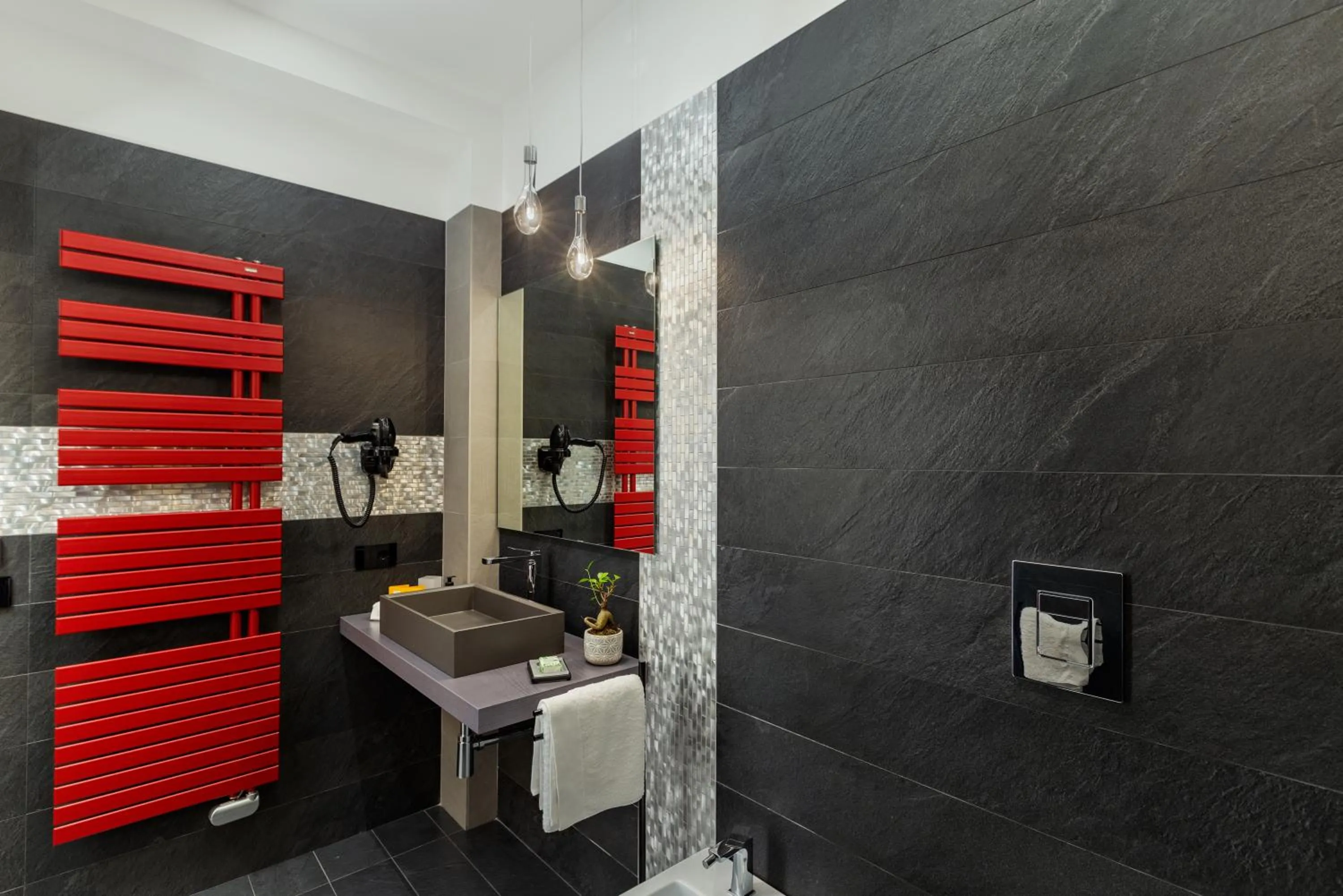 Bathroom in Qui Vicino boutique rooms and suites