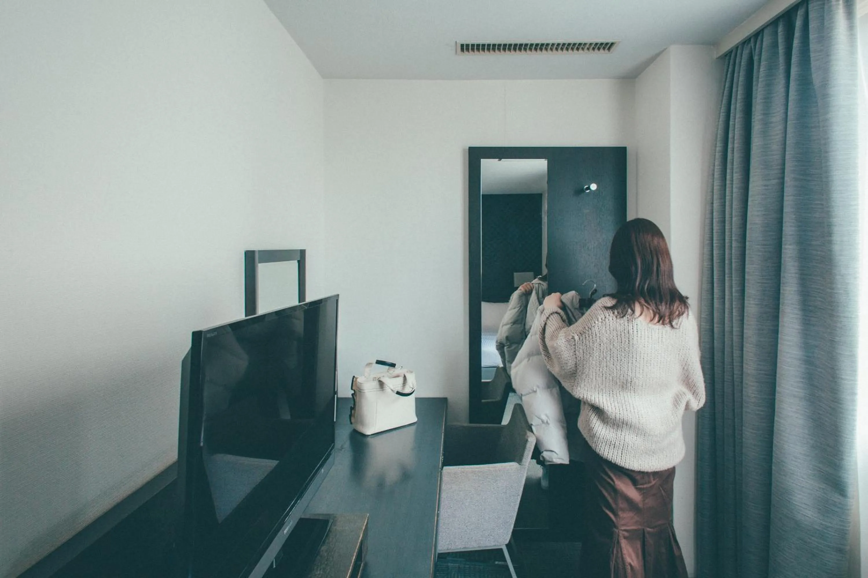 Hamilton Hotel Black