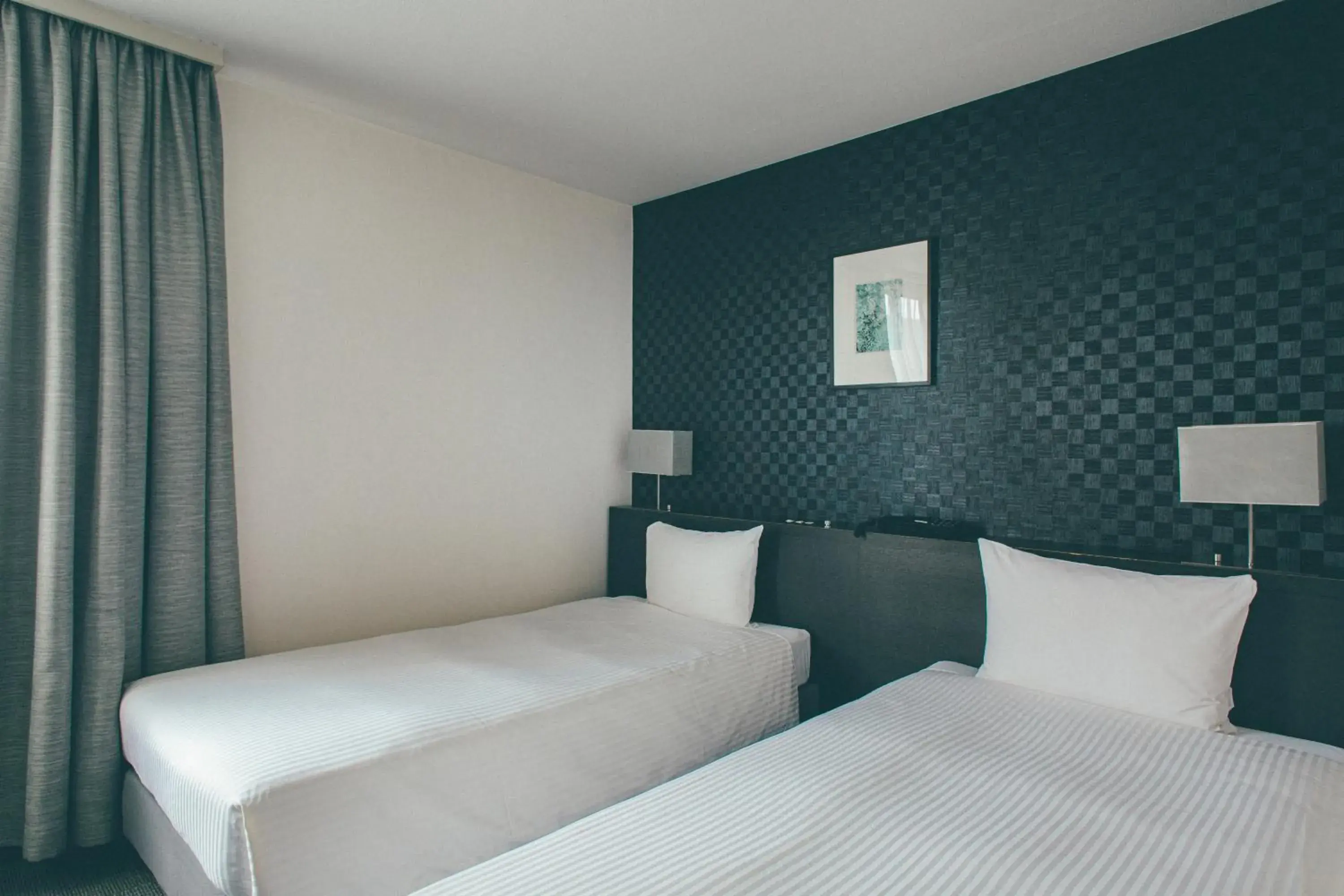 Bed in Hamilton Hotel Black Bed in Hamilton Hotel Black