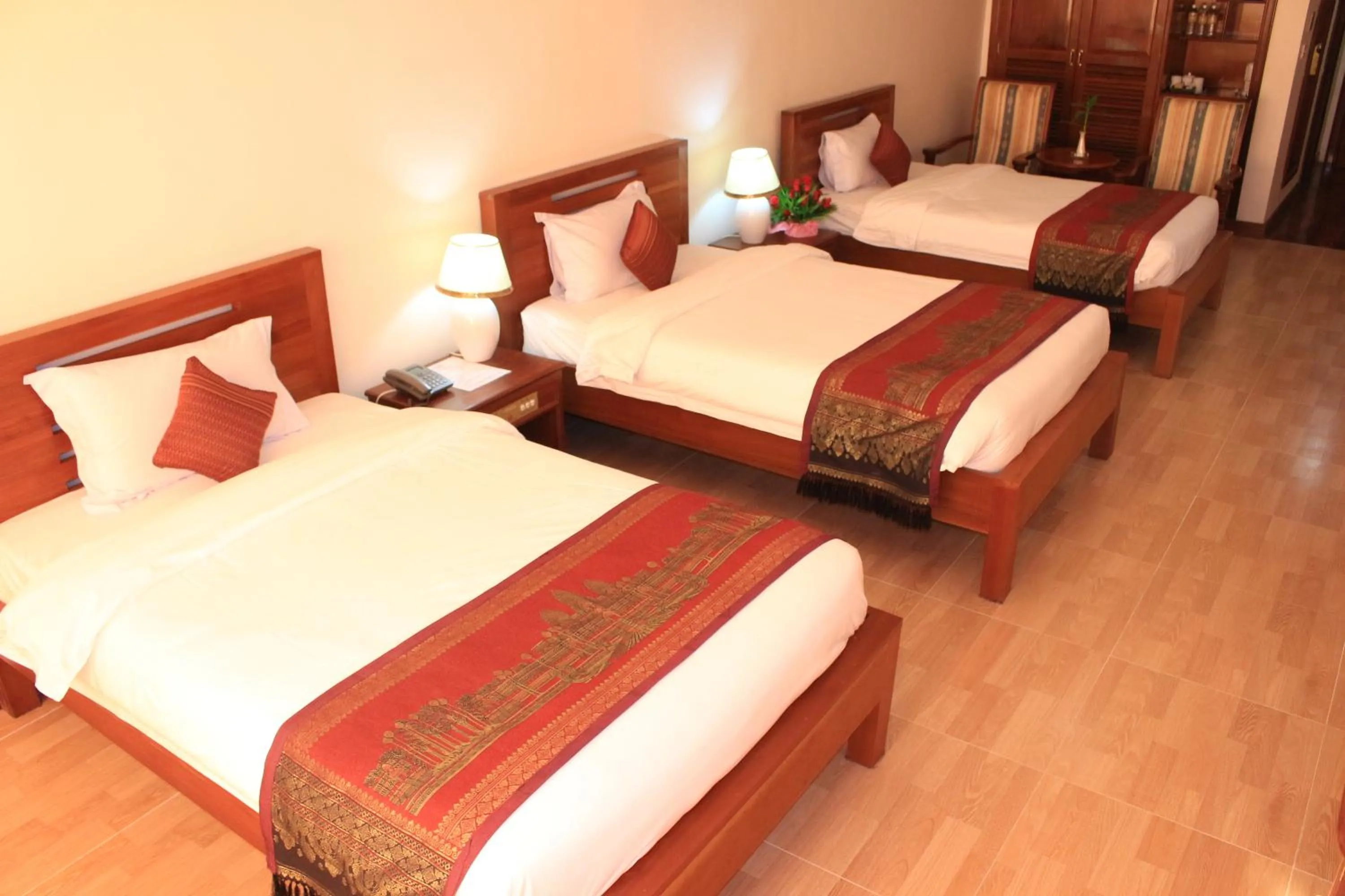 cot in City Angkor Hotel