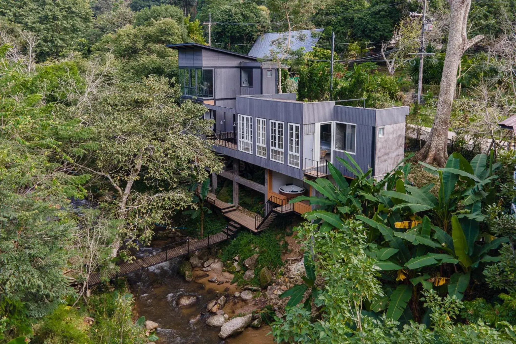 Two-Bedroom House in The Stream House Two-Bedroom House in The Stream House