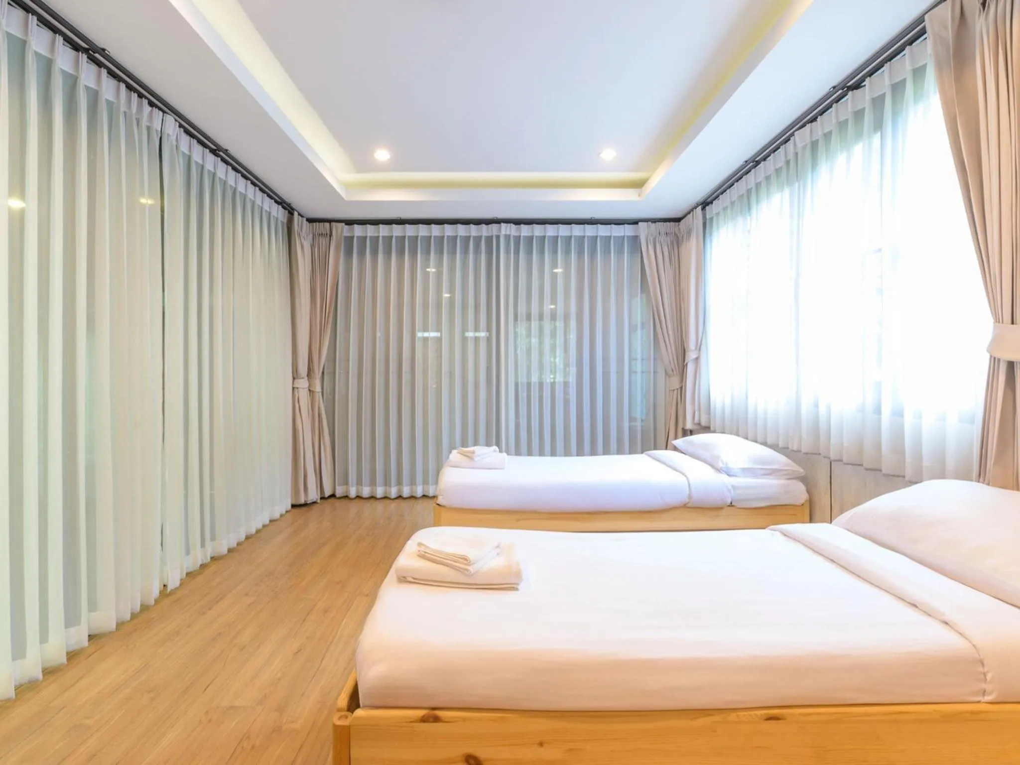 Bedroom, Bed in The Stream House