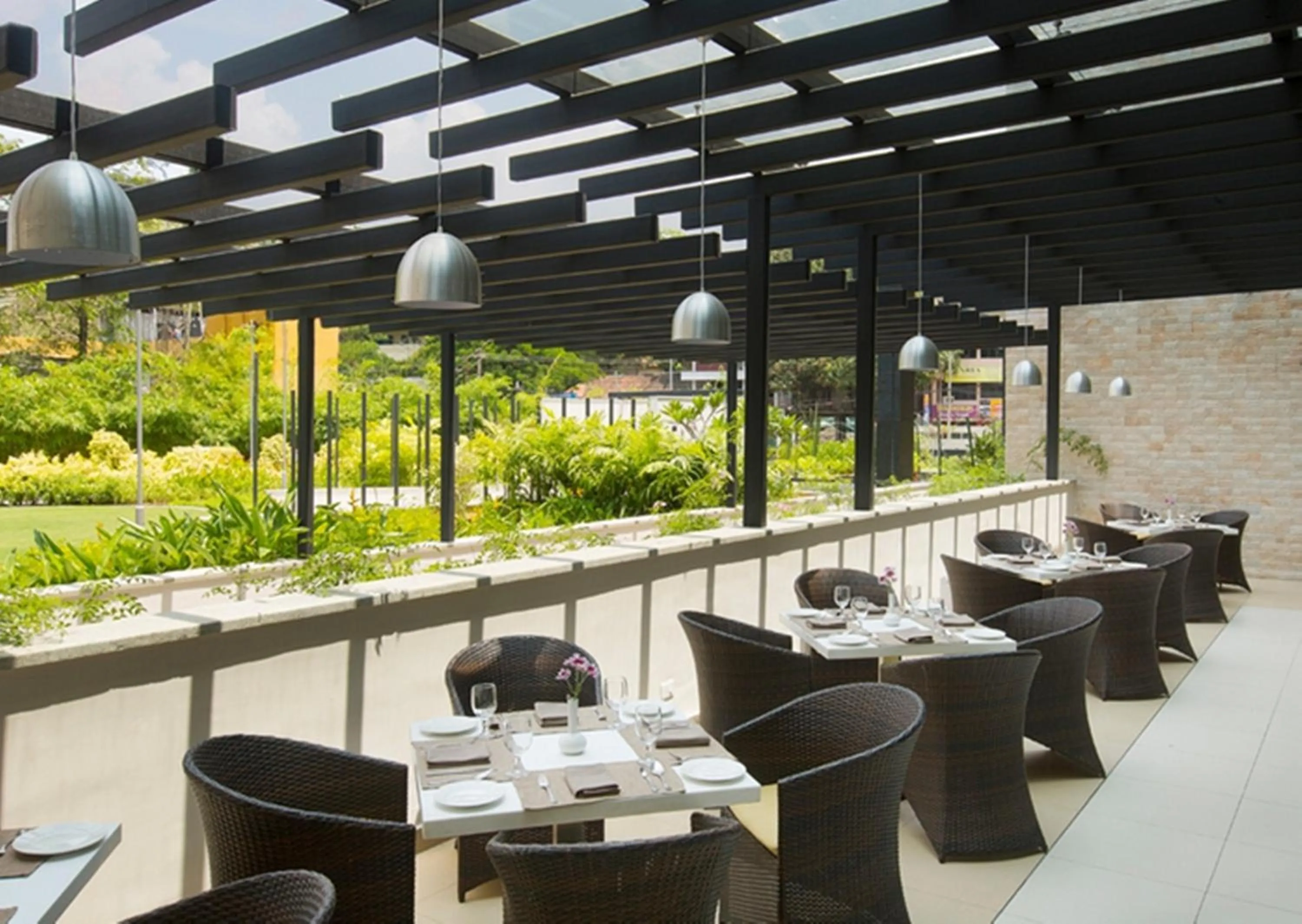 Restaurant/places to eat in HYCINTH Hotels