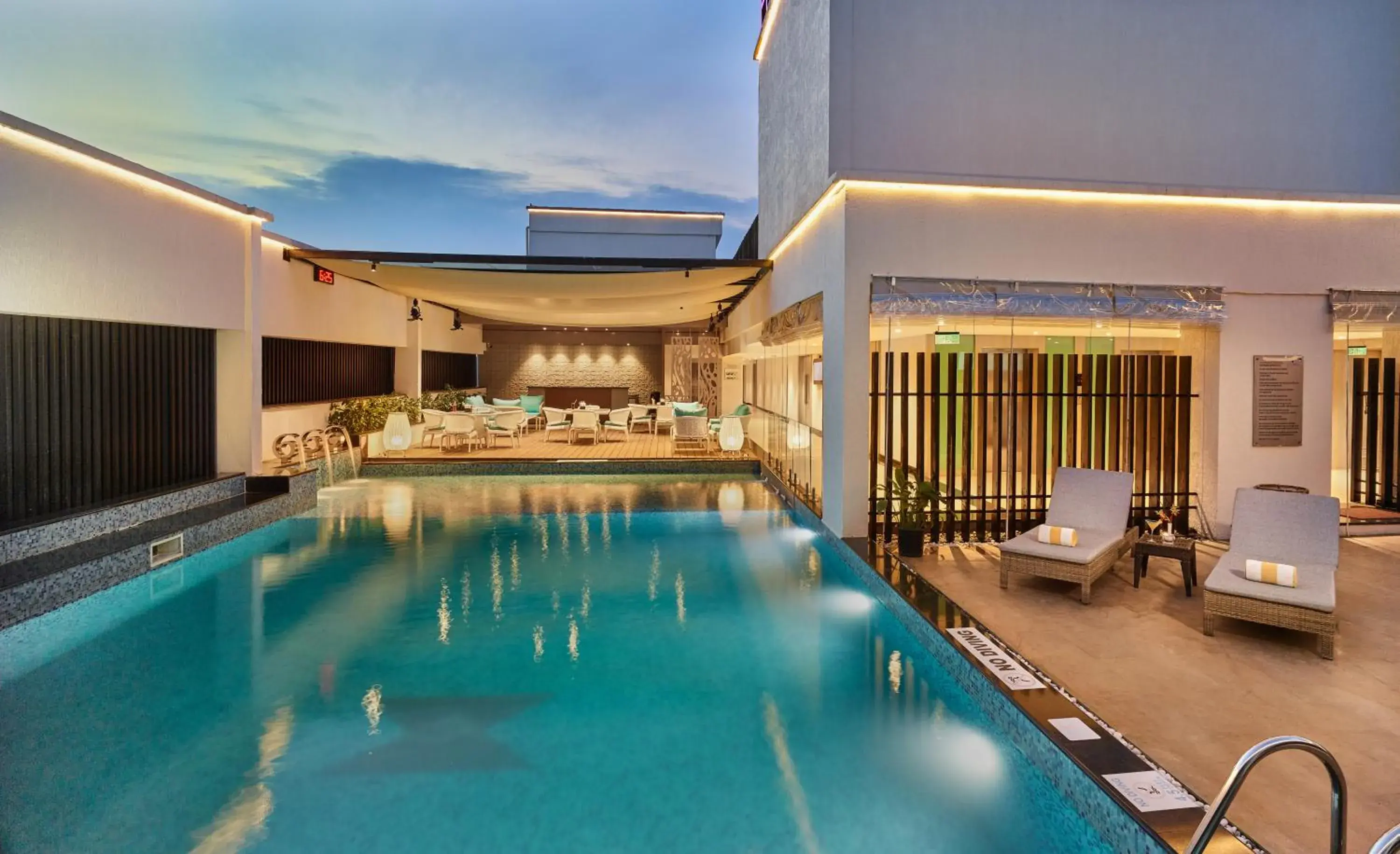 Swimming pool in HYCINTH Hotels Swimming pool in HYCINTH Hotels