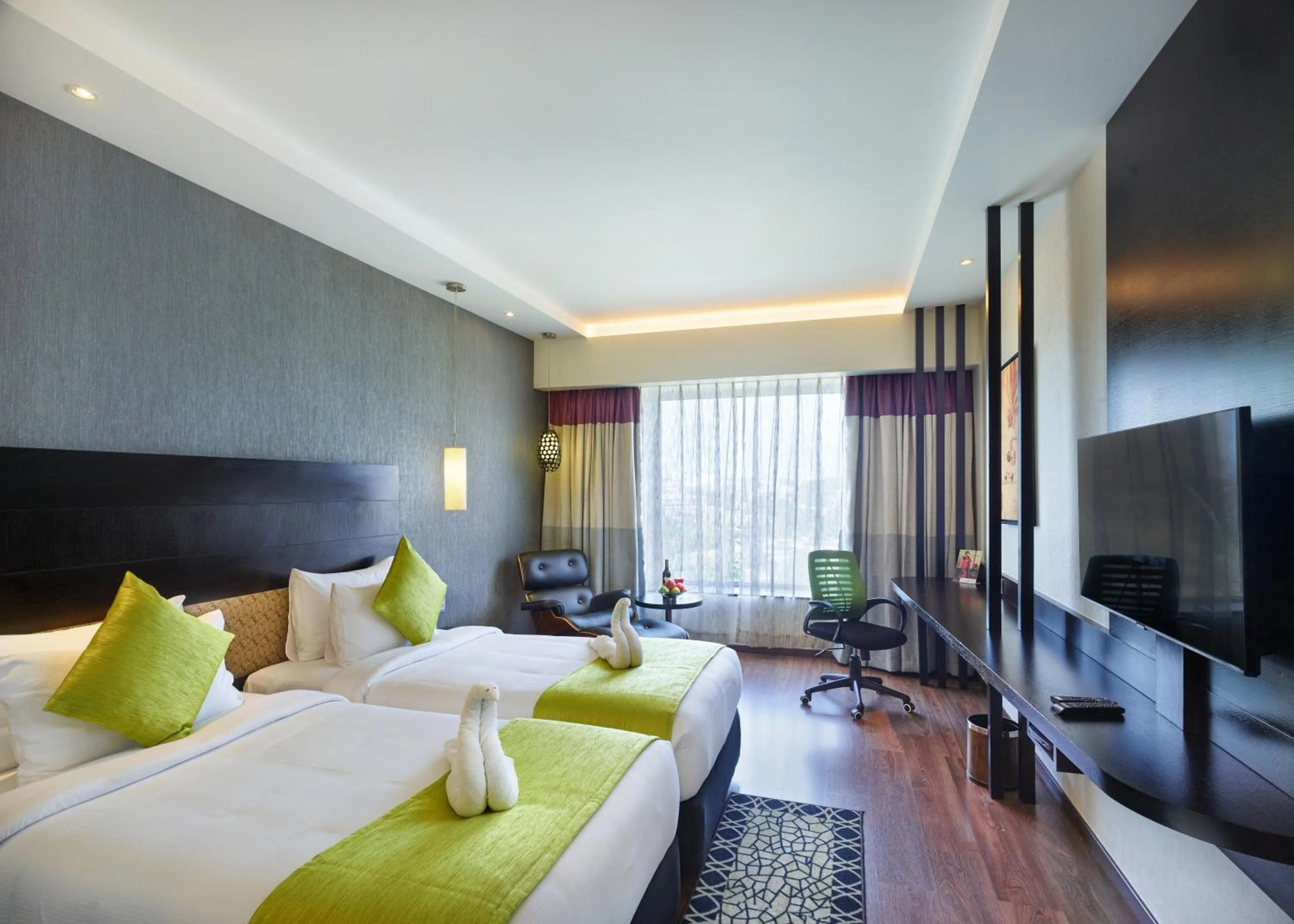 Photo of the whole room, Bed in HYCINTH Hotels