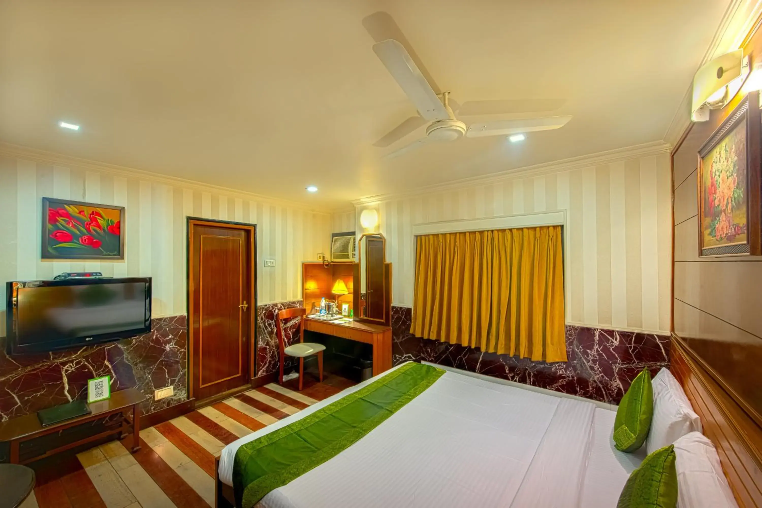 Bedroom, Bed in Treebo Green View, Park Circus Bedroom, Bed in Treebo Green View, Park Circus