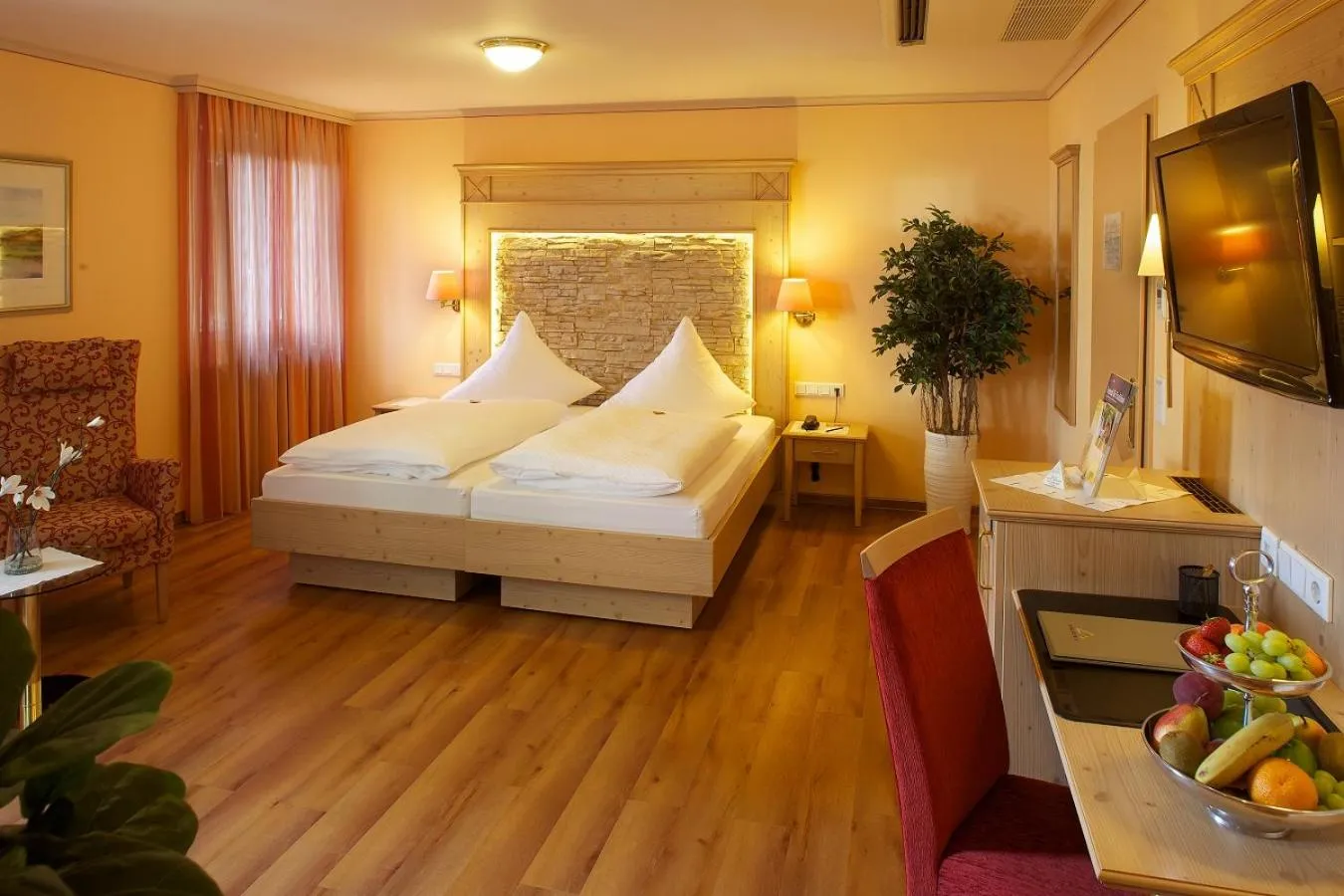 Photo of the whole room, Bed in Ringhotel Winzerhof