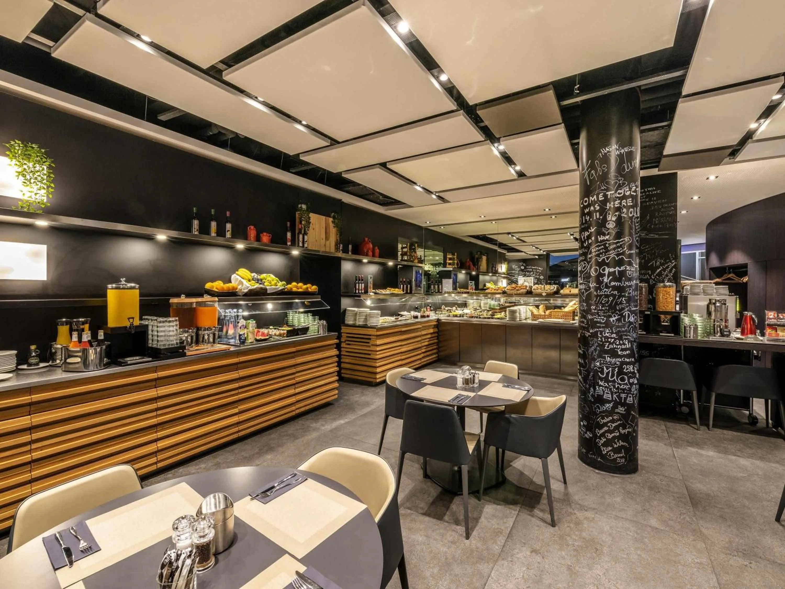 Breakfast in Novotel Bern Expo