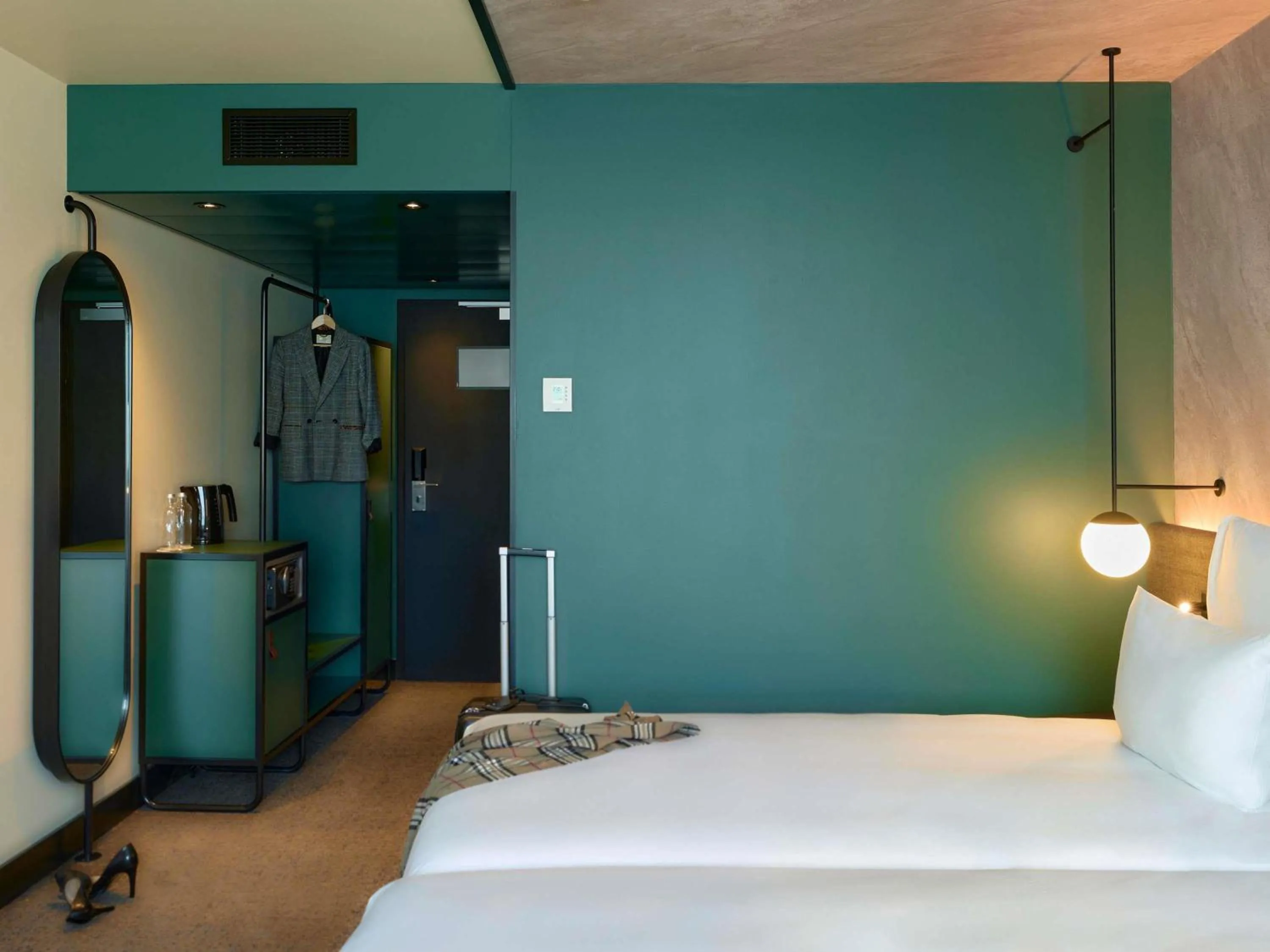 Bedroom, Bed in Novotel Bern Expo