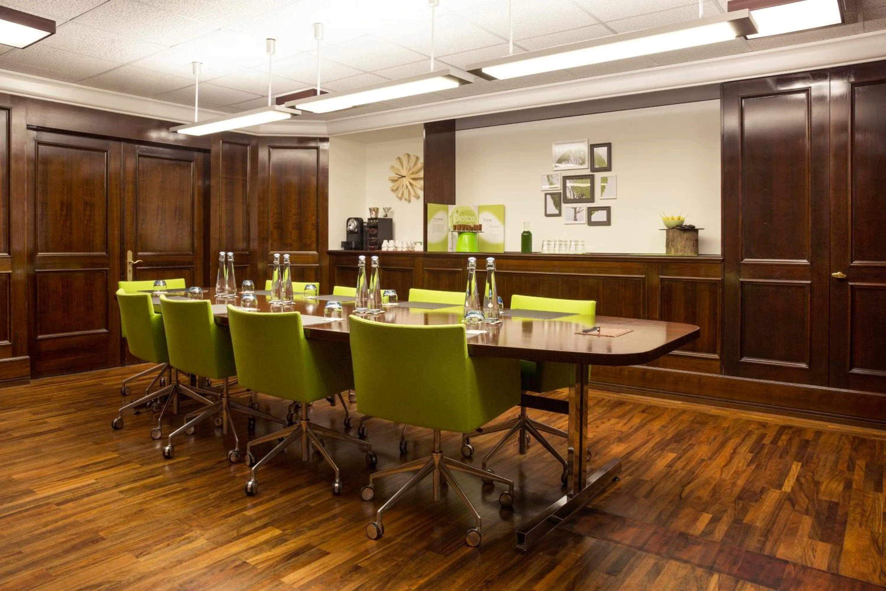 Meeting/conference room in Novotel Genève Centre