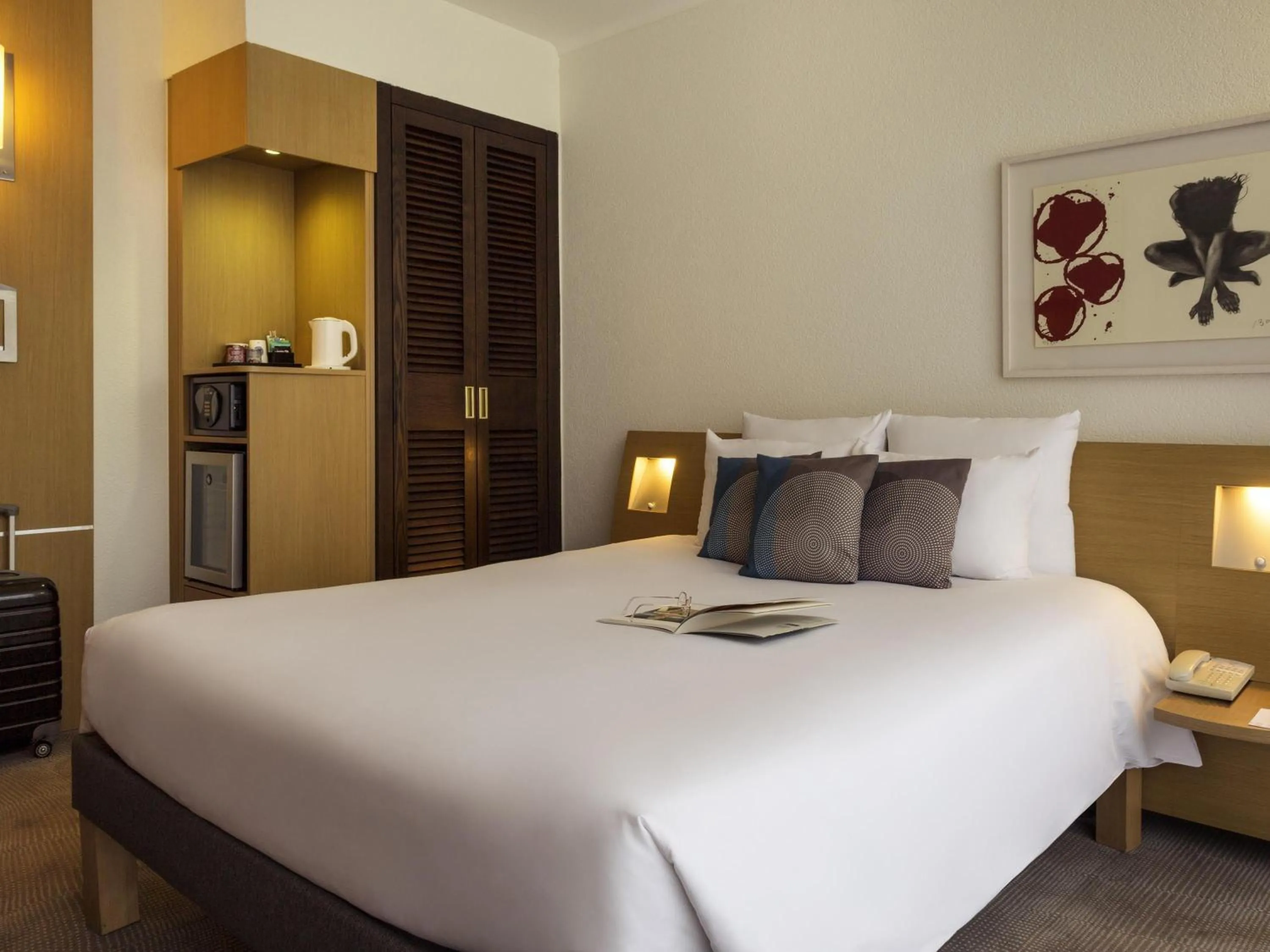 Bedroom, Bed in Novotel Genève Centre