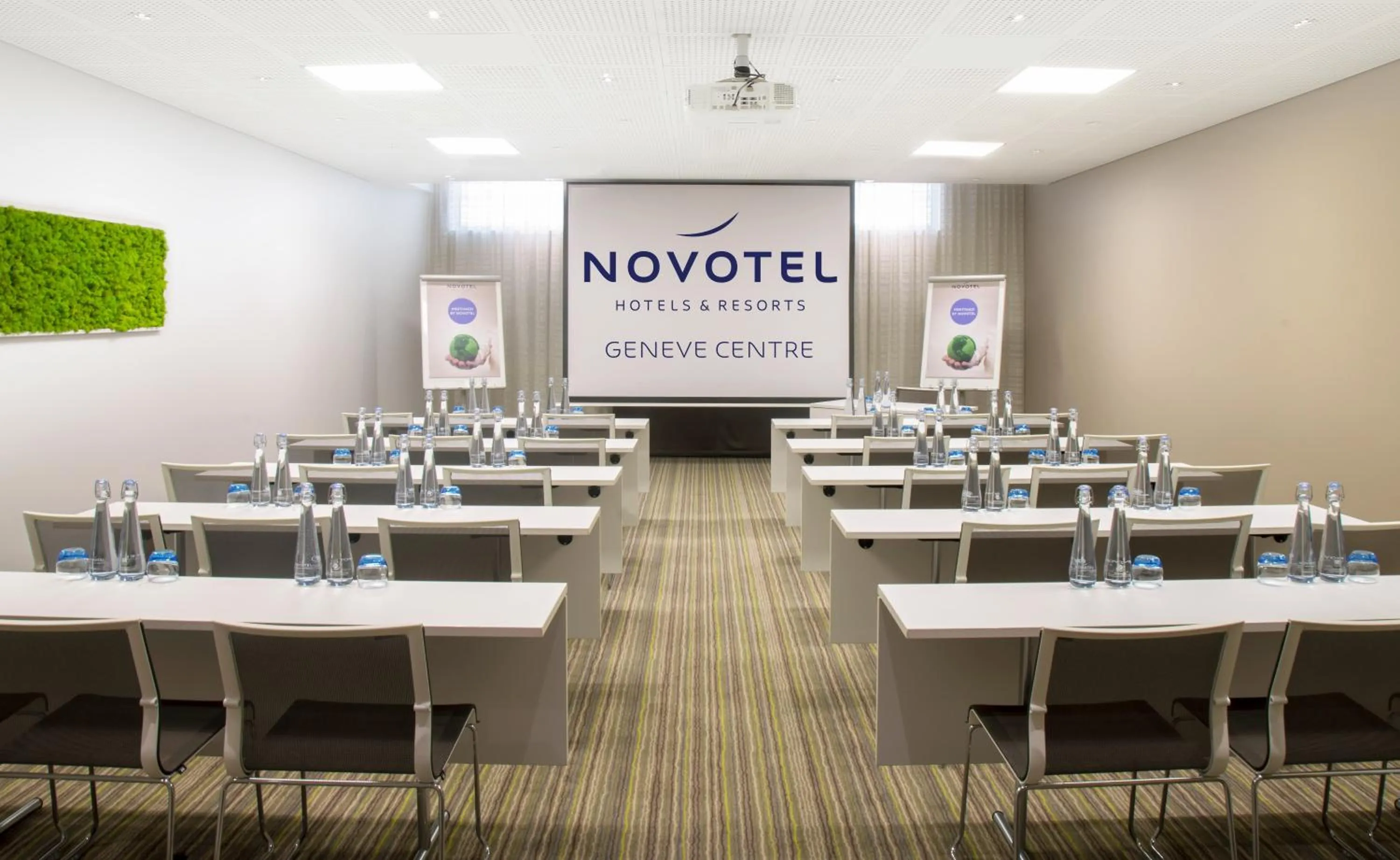 Meeting/conference room in Novotel Genève Centre