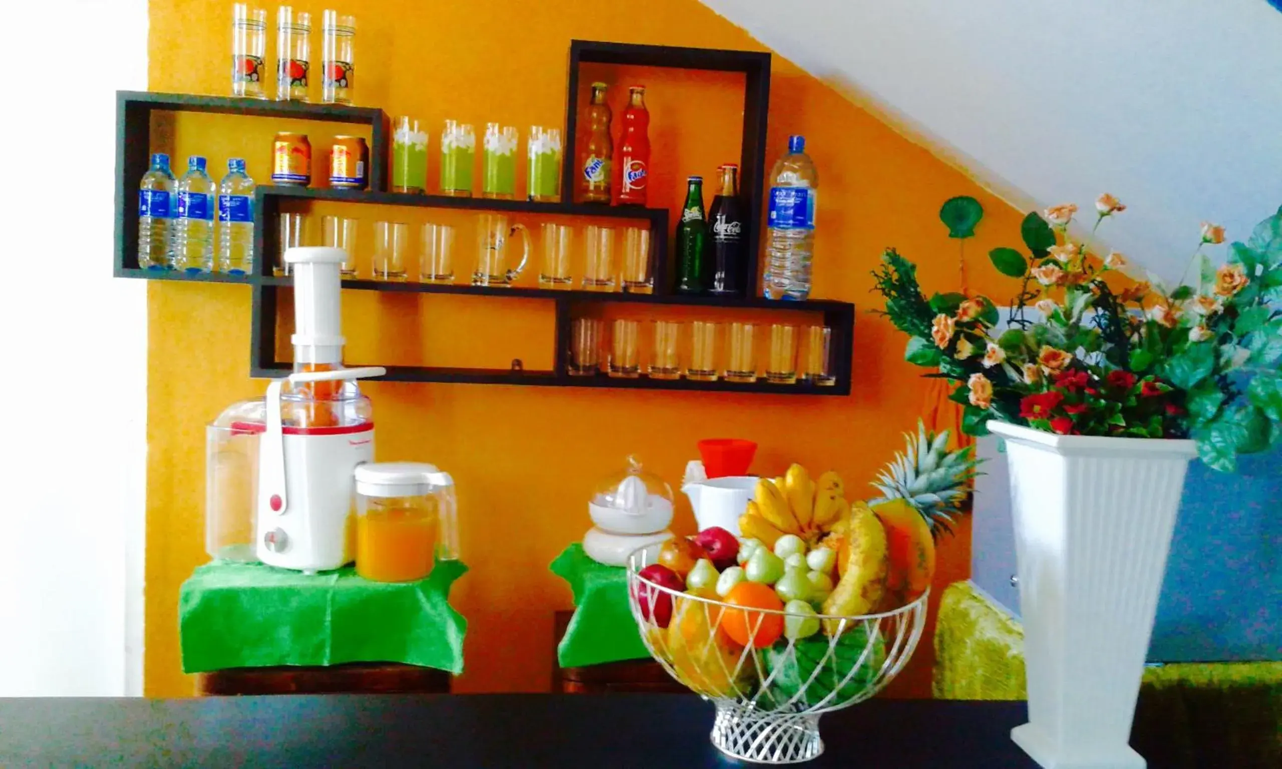 Food and drinks in Hotel Dorset Food and drinks in Hotel Dorset