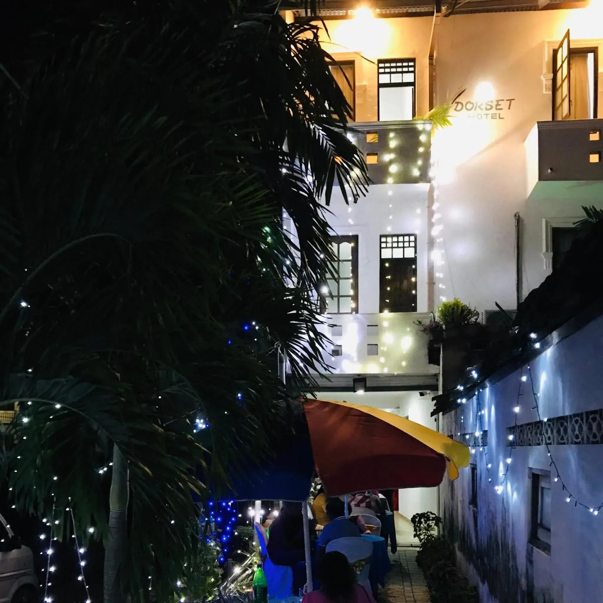 Property building in Hotel Dorset Property building in Hotel Dorset