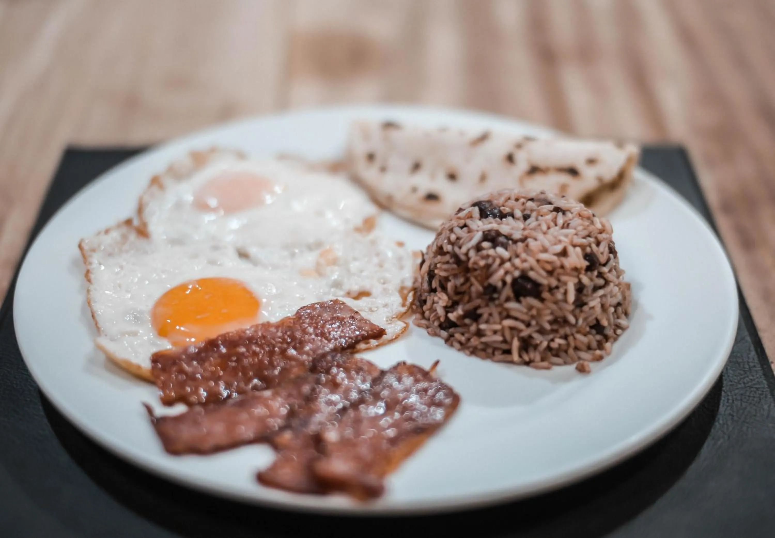 Food and drinks in Hotel Ritmo Tropical - Pool and Breakfast