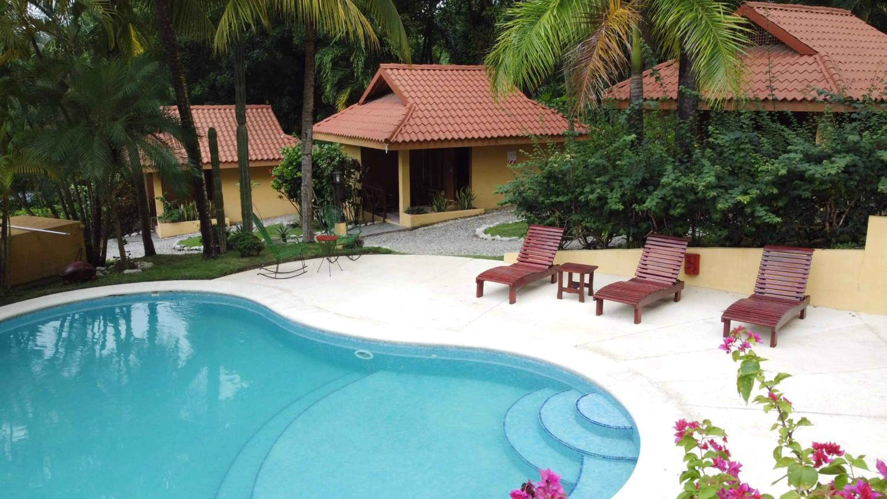 Property building in Hotel Ritmo Tropical - Pool and Breakfast