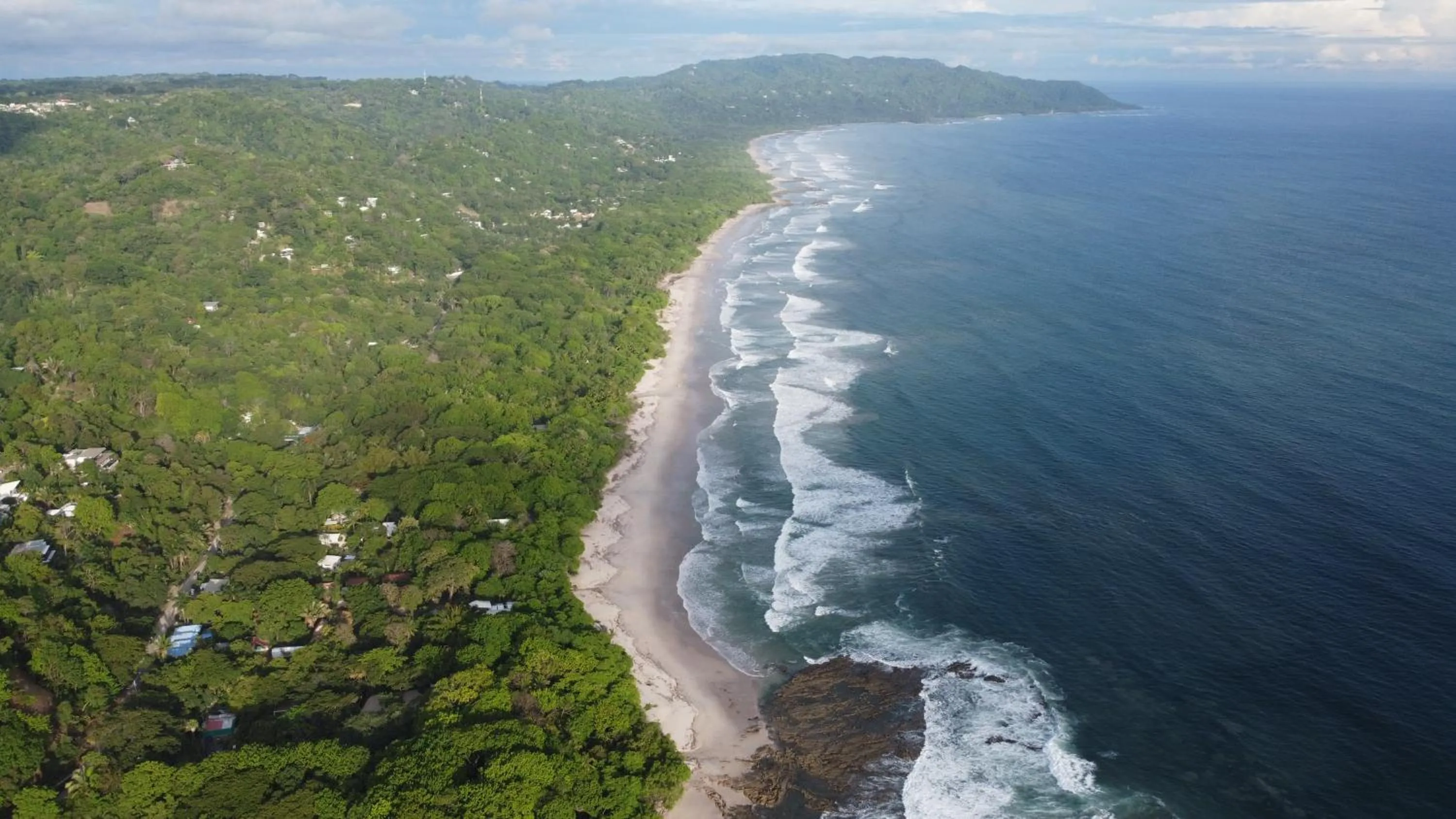 Day in Hotel Ritmo Tropical - Pool and Breakfast