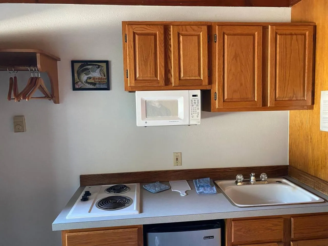 Curley's Resort & Dive Center