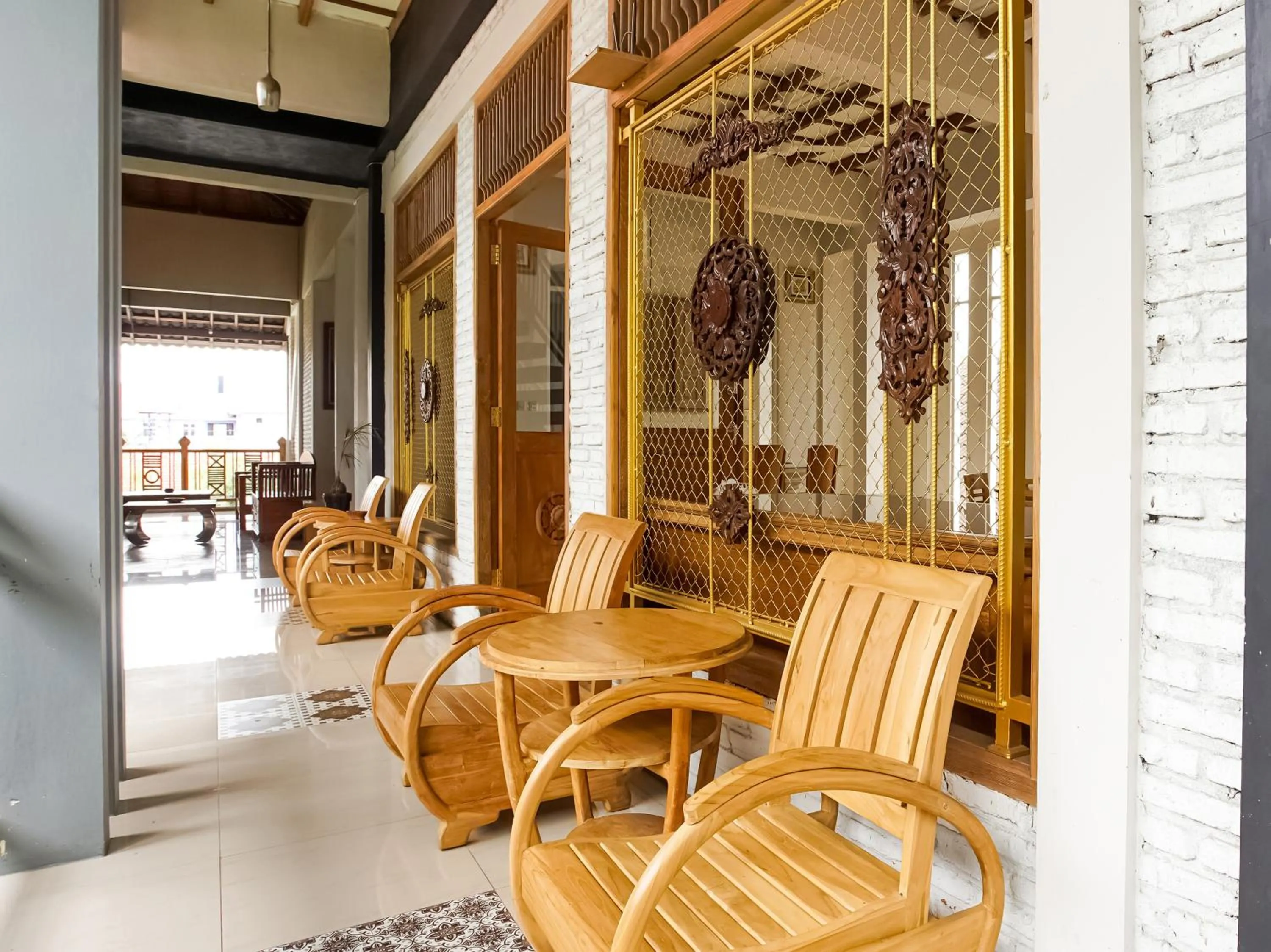 Area and facilities in Urbanview Hotel Blok O International by RedDoorz