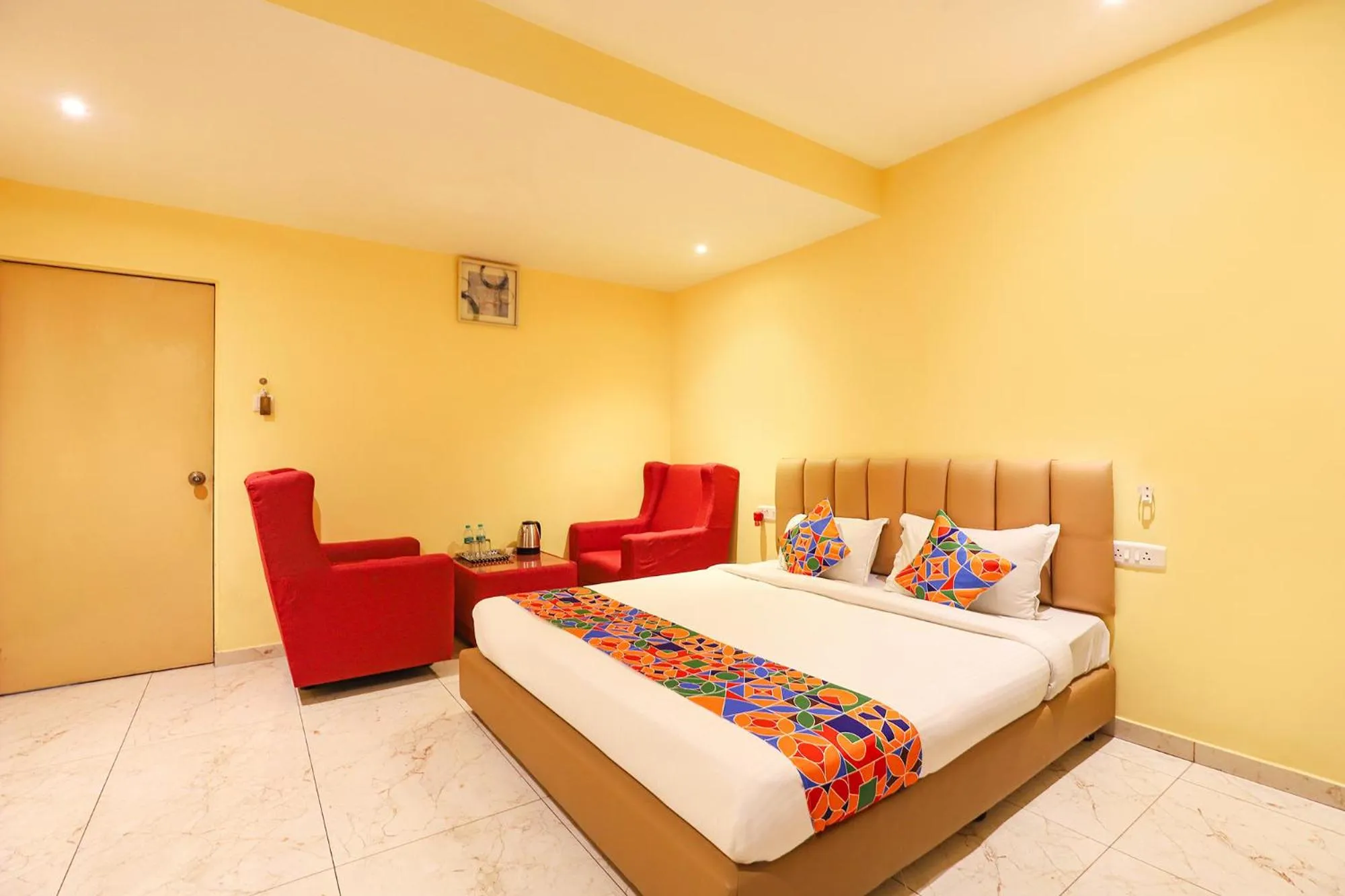 Bed in FabHotel Chamiers Park - Nandanam