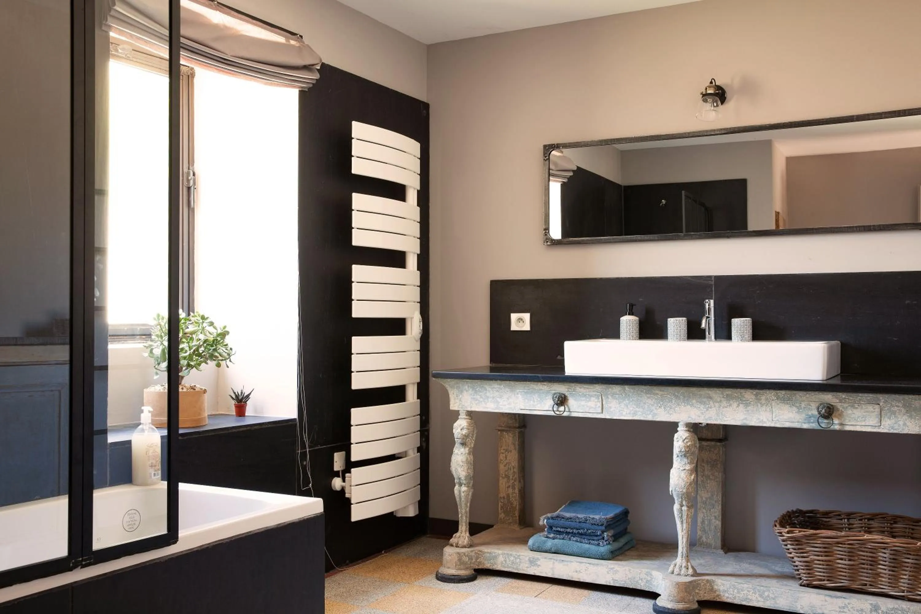 Bathroom in la maiZon