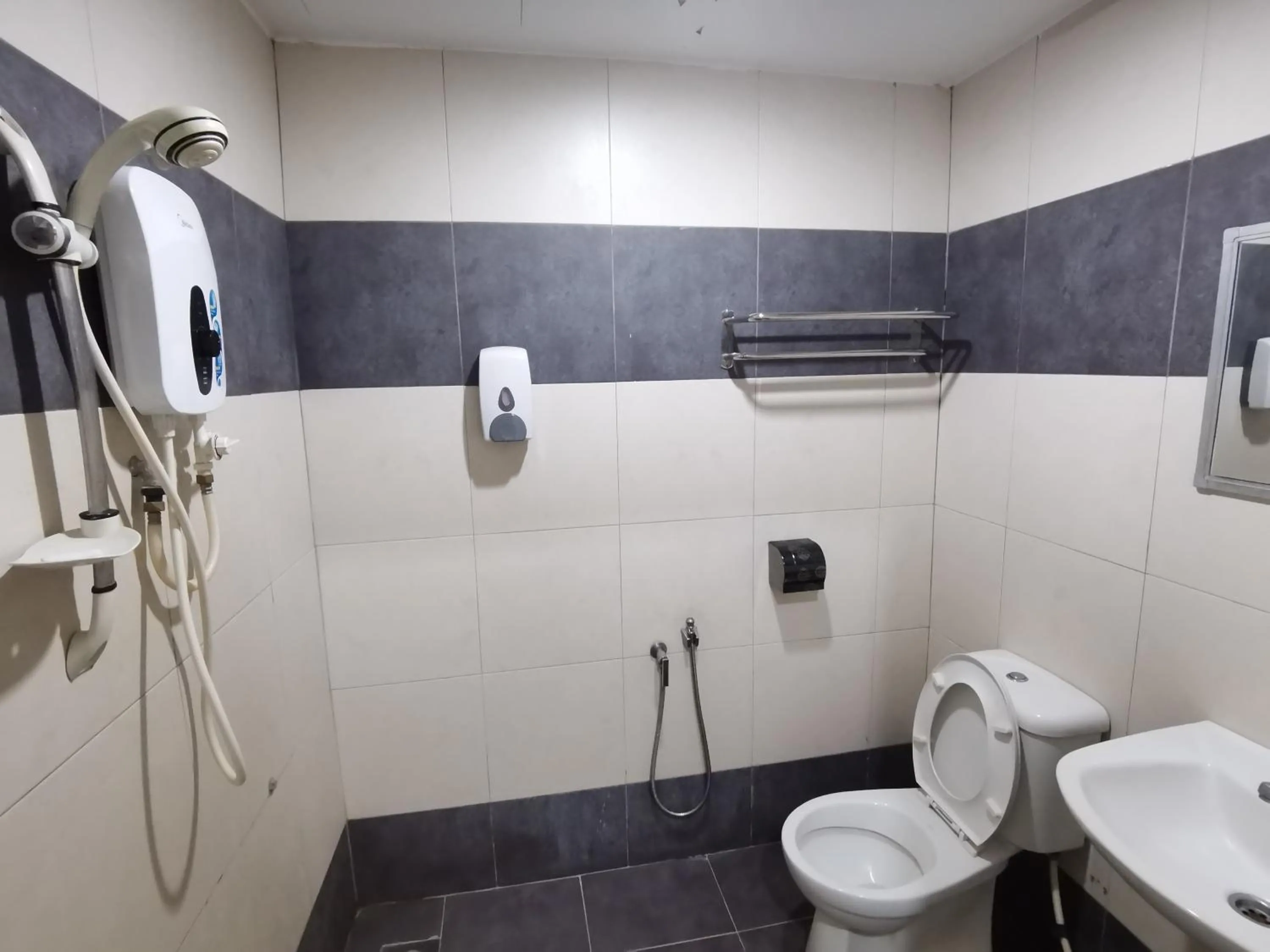 GS BERA HOTEL SDN BHD