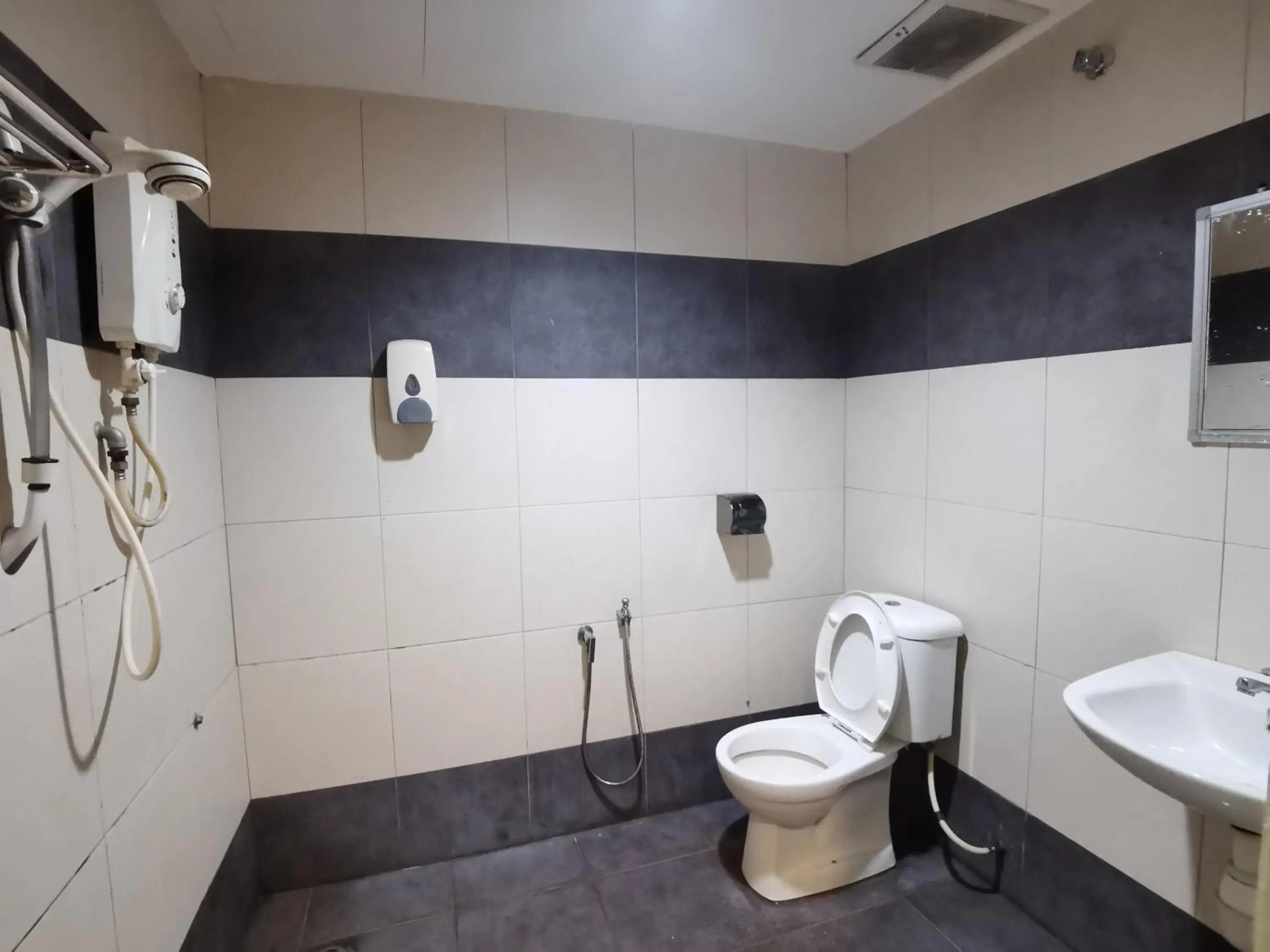 Deluxe Twin Room in GS BERA HOTEL SDN BHD Deluxe Twin Room in GS BERA HOTEL SDN BHD