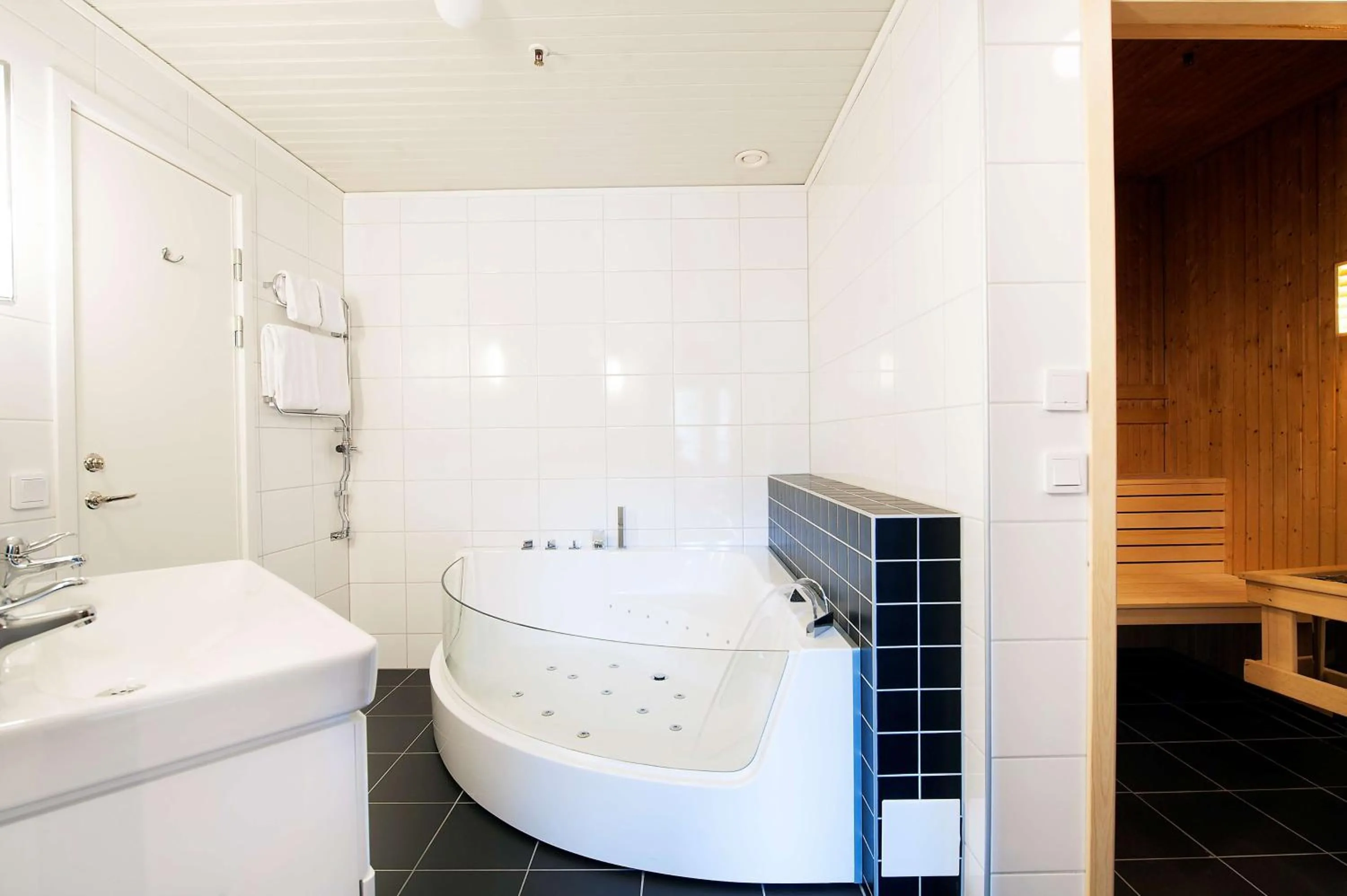 Bathroom in Stoten Ski Hotel