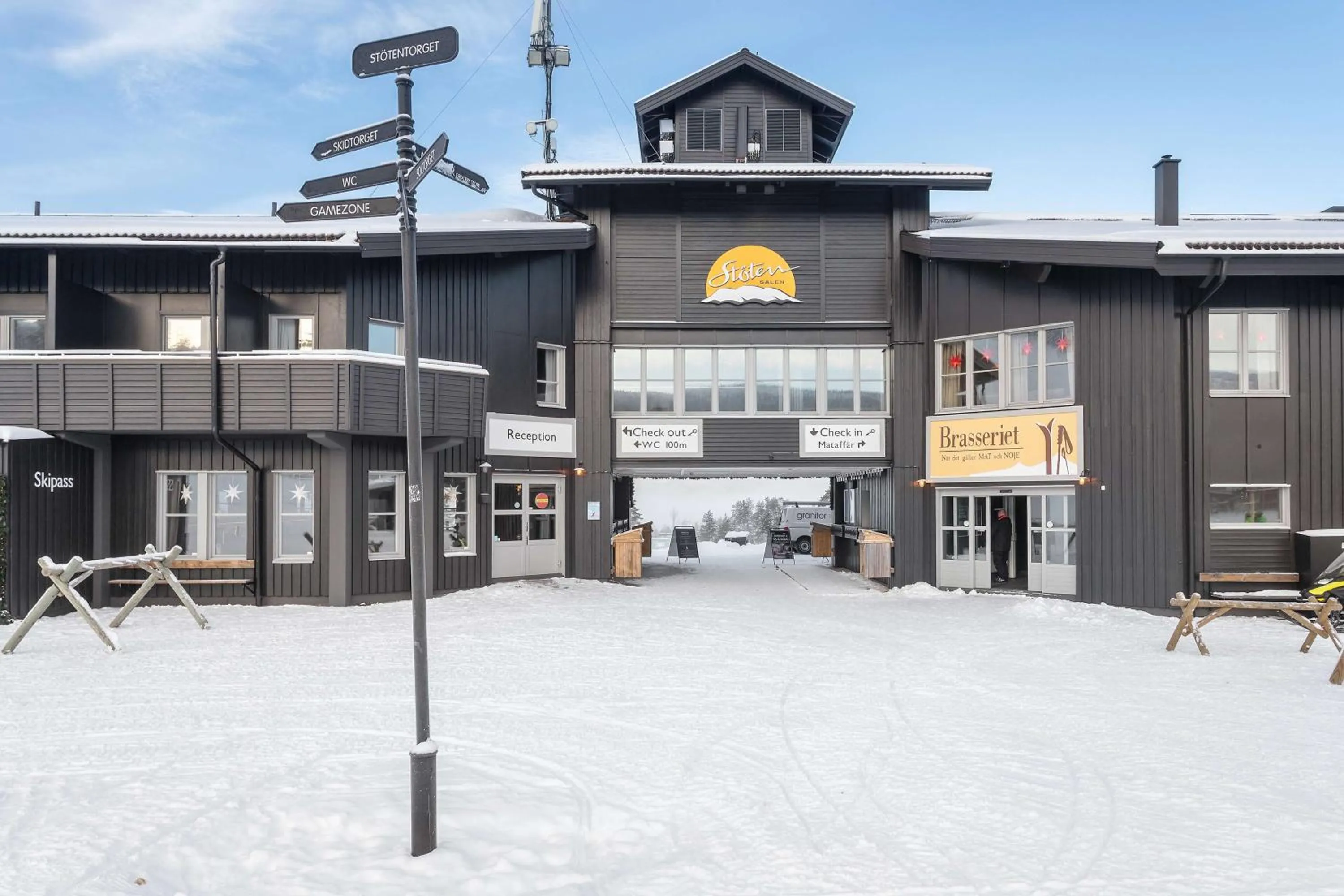 Property building in Stoten Ski Hotel