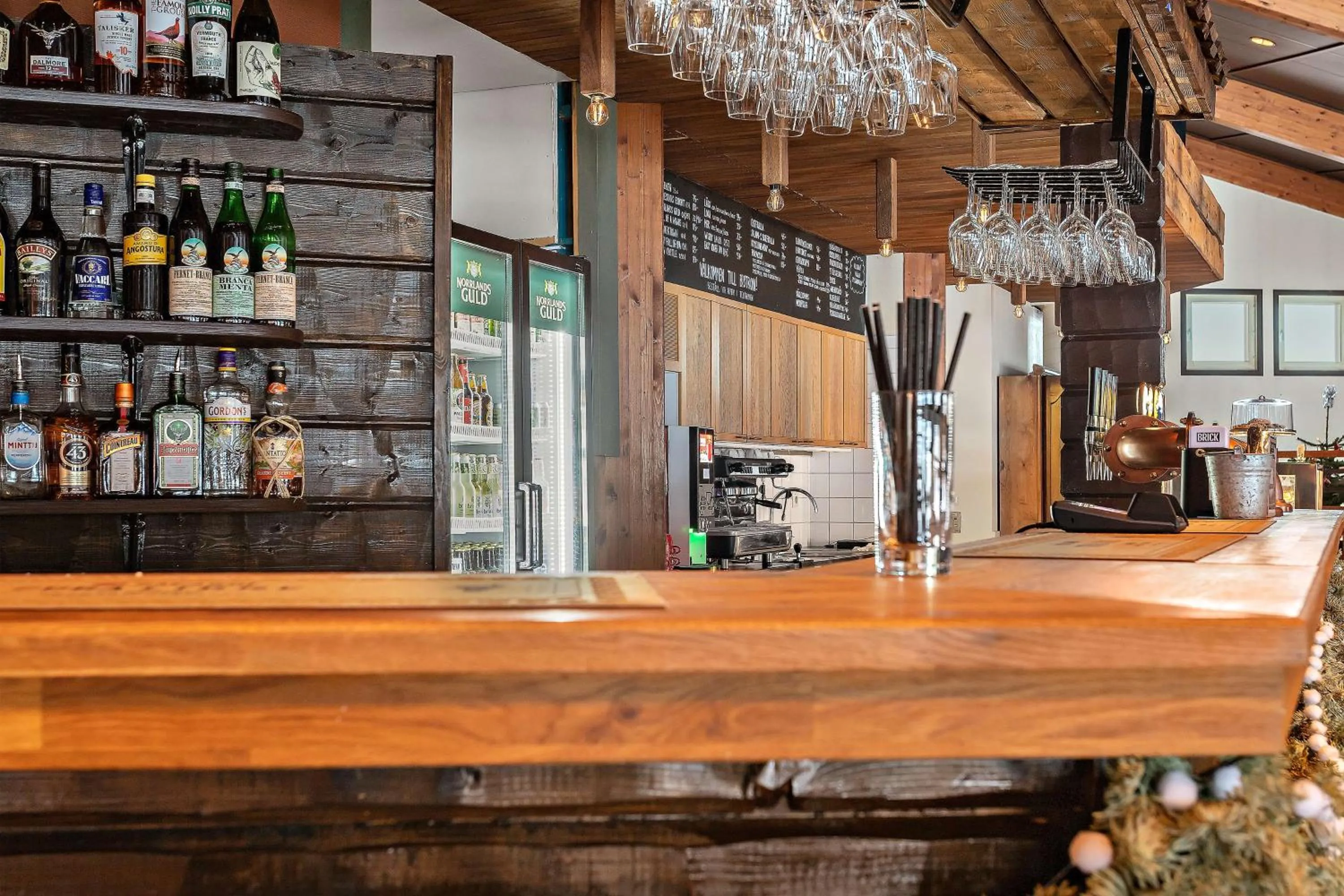 Lounge or bar in Stoten Ski Hotel