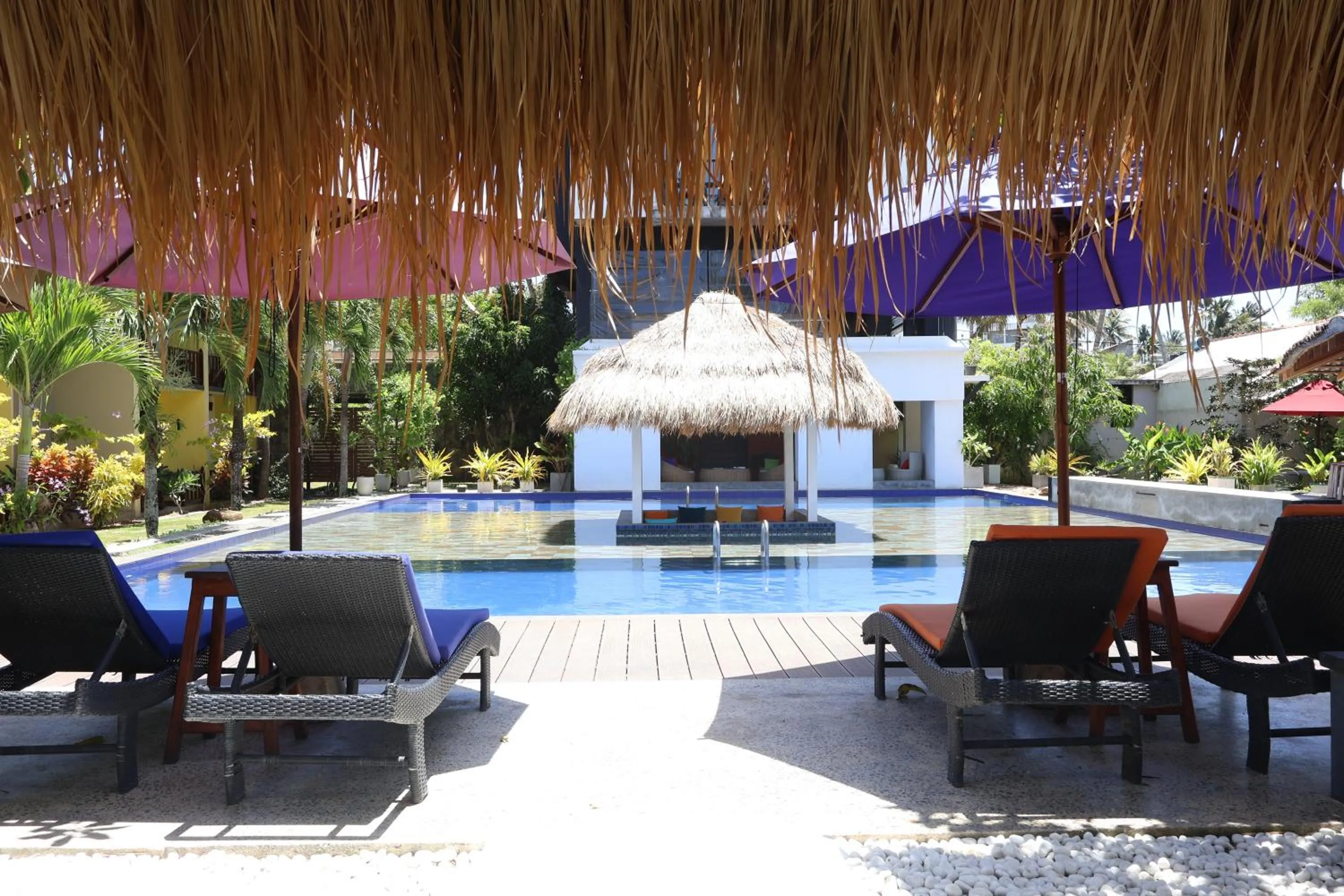 Swimming pool in Handagedara Resort & Spa