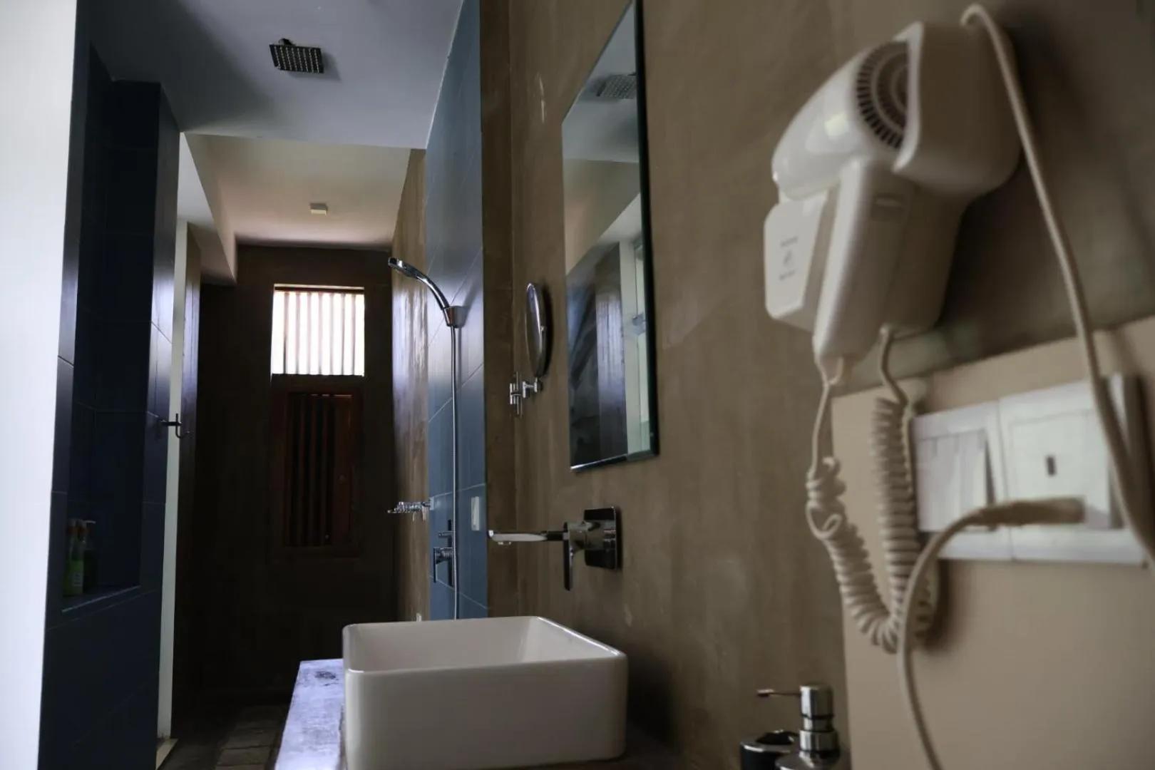 Toilet in Handagedara Resort & Spa