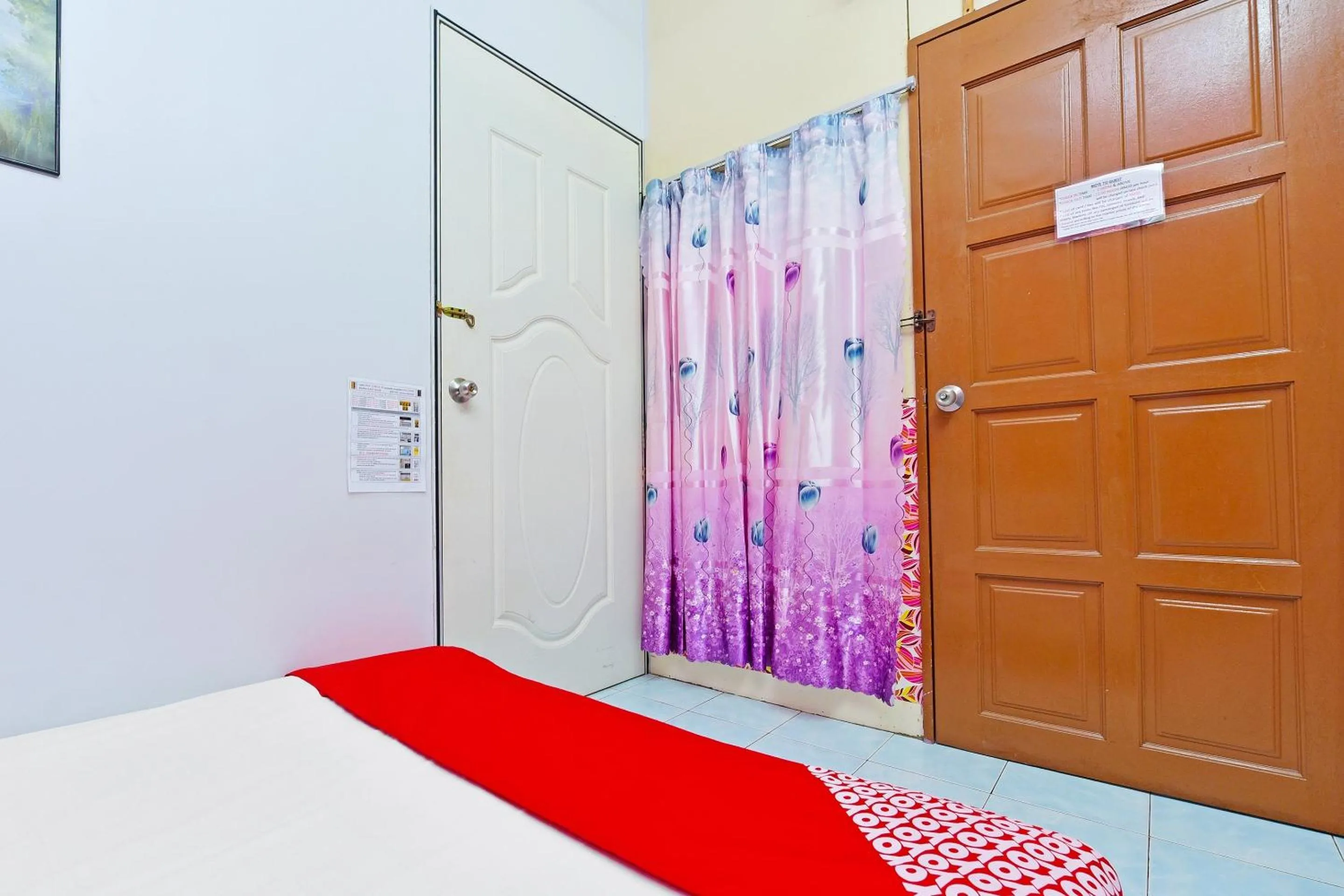 Bedroom, Bed in Hotel O Bidara Guest House