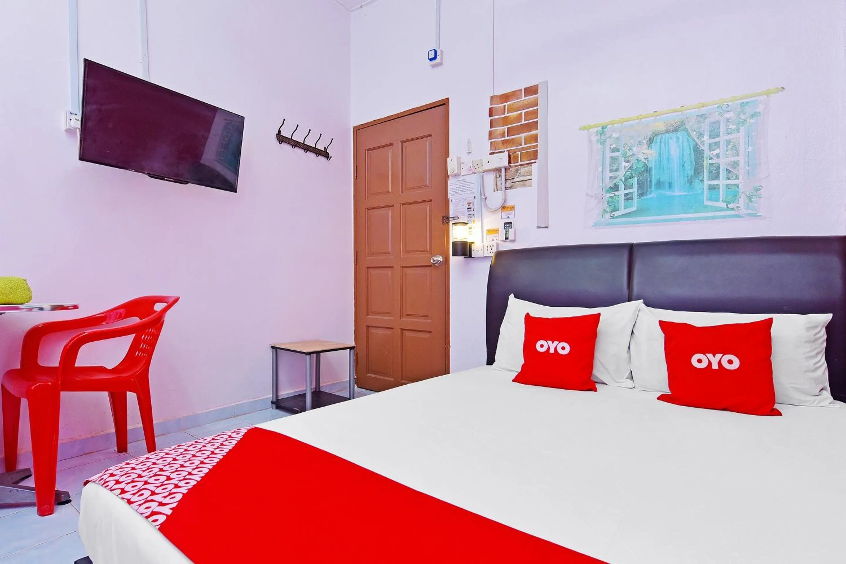 Bedroom, Bed in Hotel O Bidara Guest House