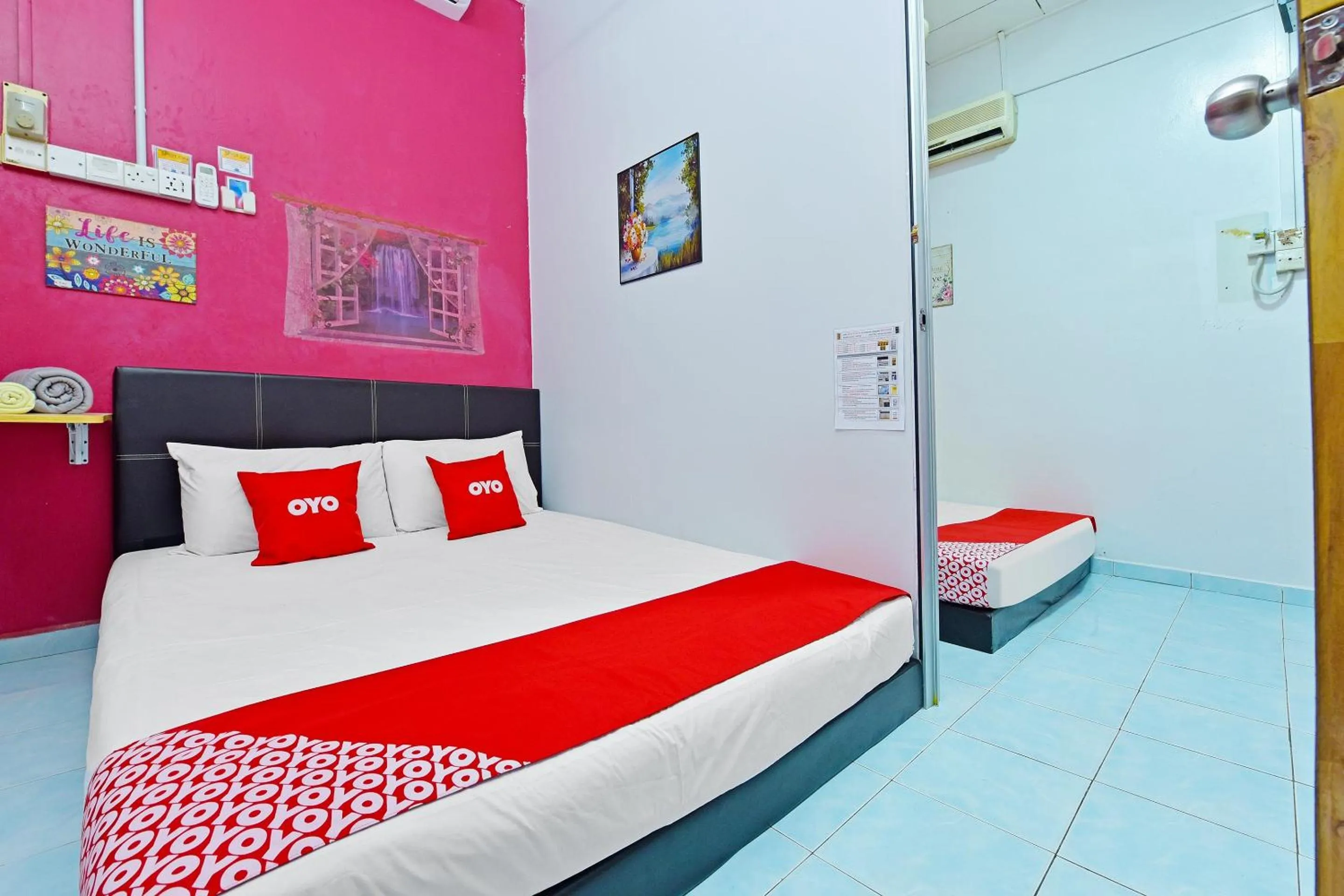 Bedroom, Bed in Hotel O Bidara Guest House