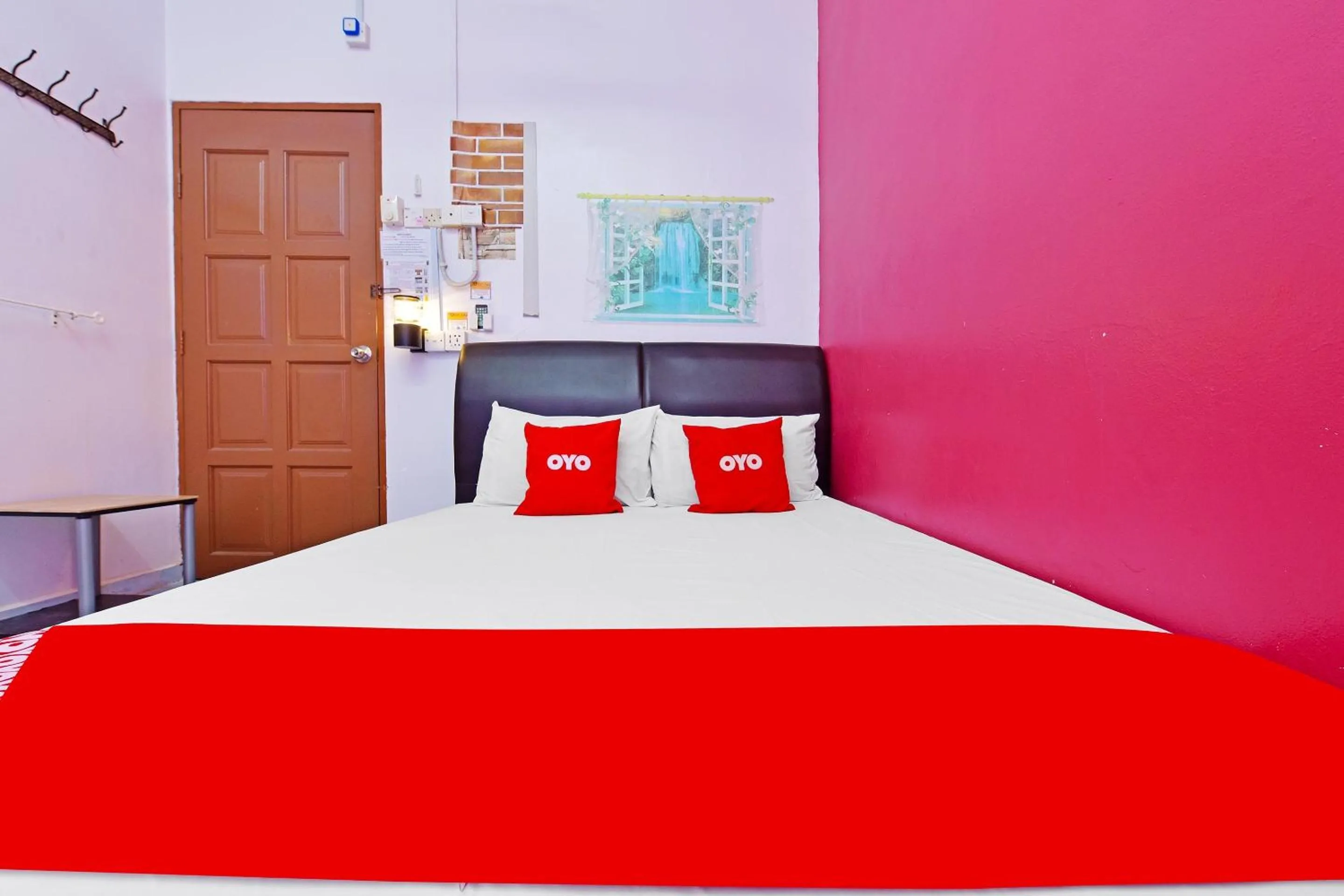 Bedroom, Bed in Hotel O Bidara Guest House