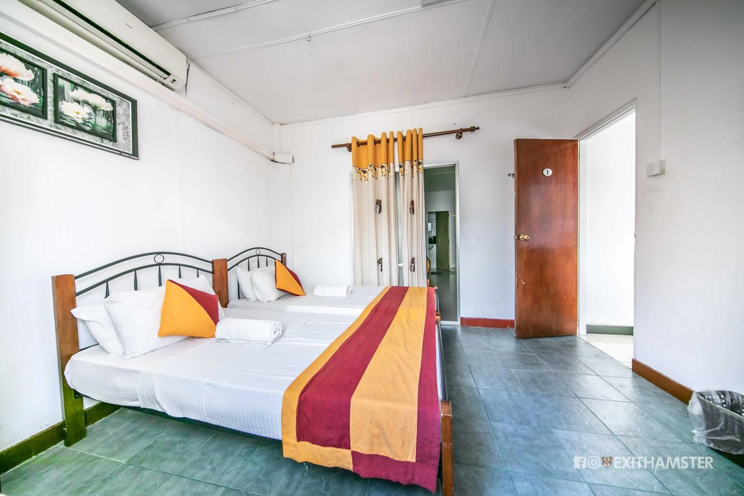 Bed in Charlton Kandy City Rest