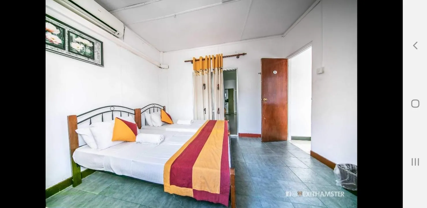 Bed in Charlton Kandy City Rest