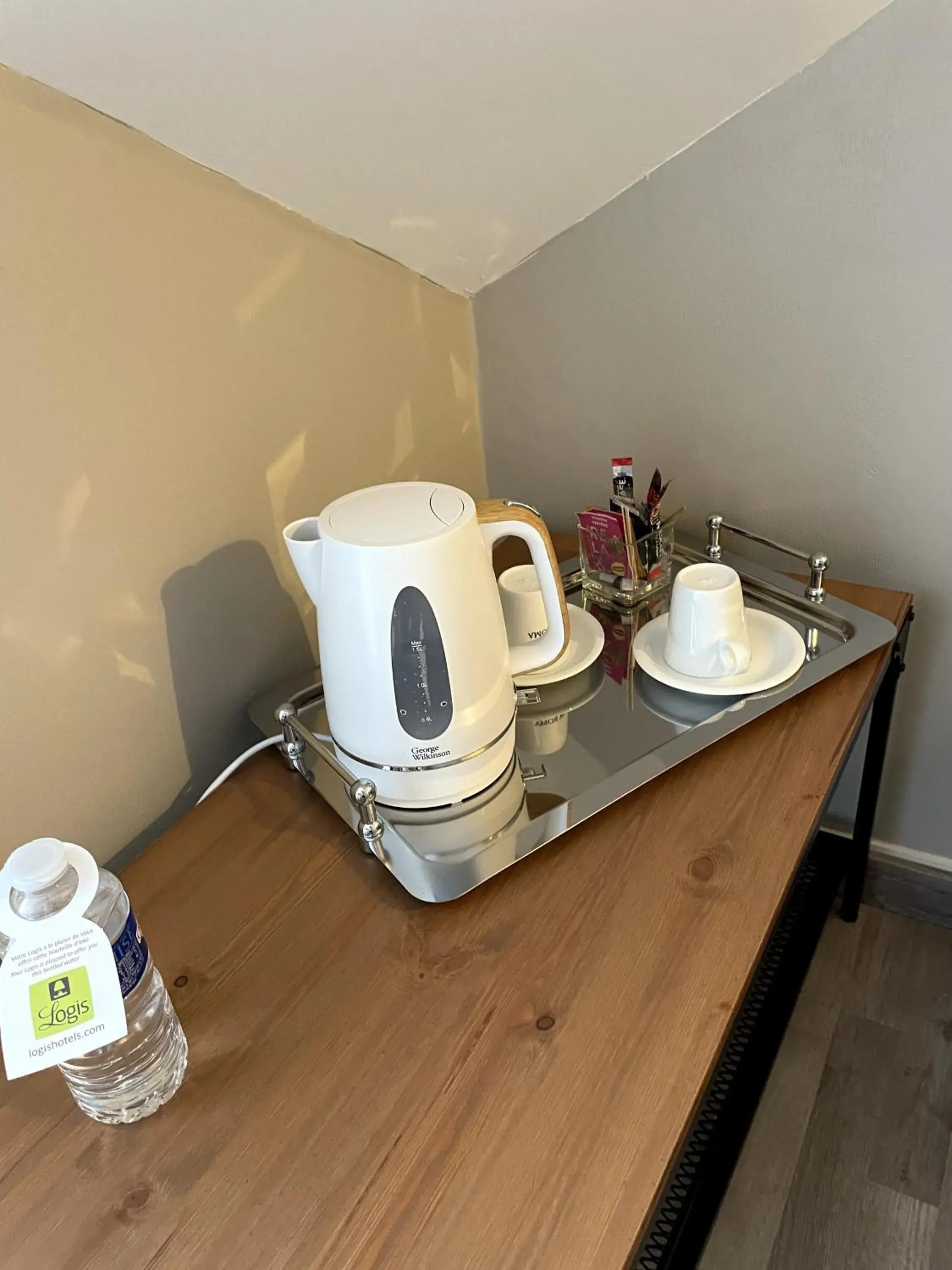 Double Room with Sea View in Logis Hôtel- Restaurant Le Relais Guillaume de Normandy Double Room with Sea View in Logis Hôtel- Restaurant Le Relais Guillaume de Normandy